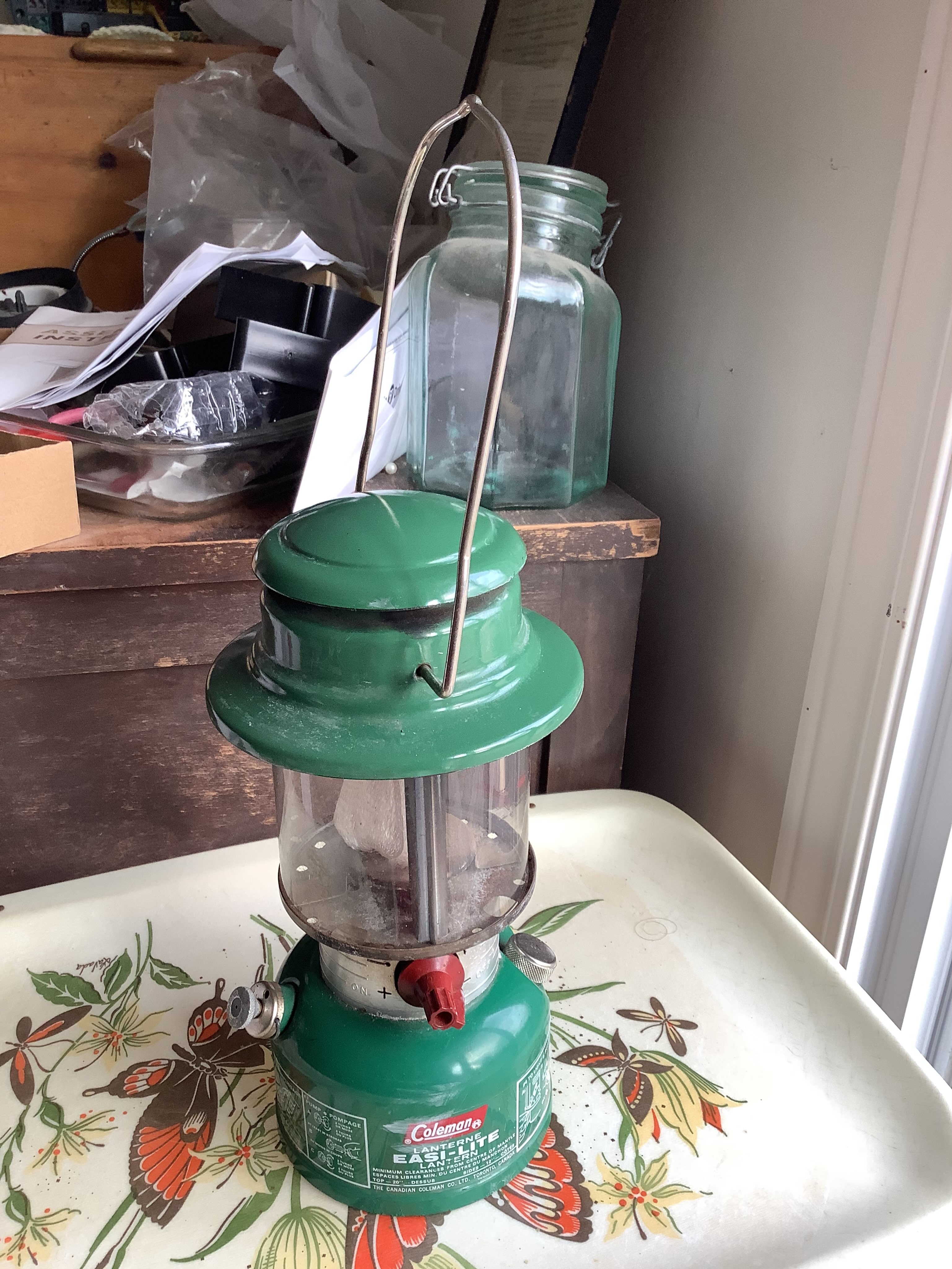 Vintage Coleman Easi-Lite lantern. $65 #colemanlantern #easilite