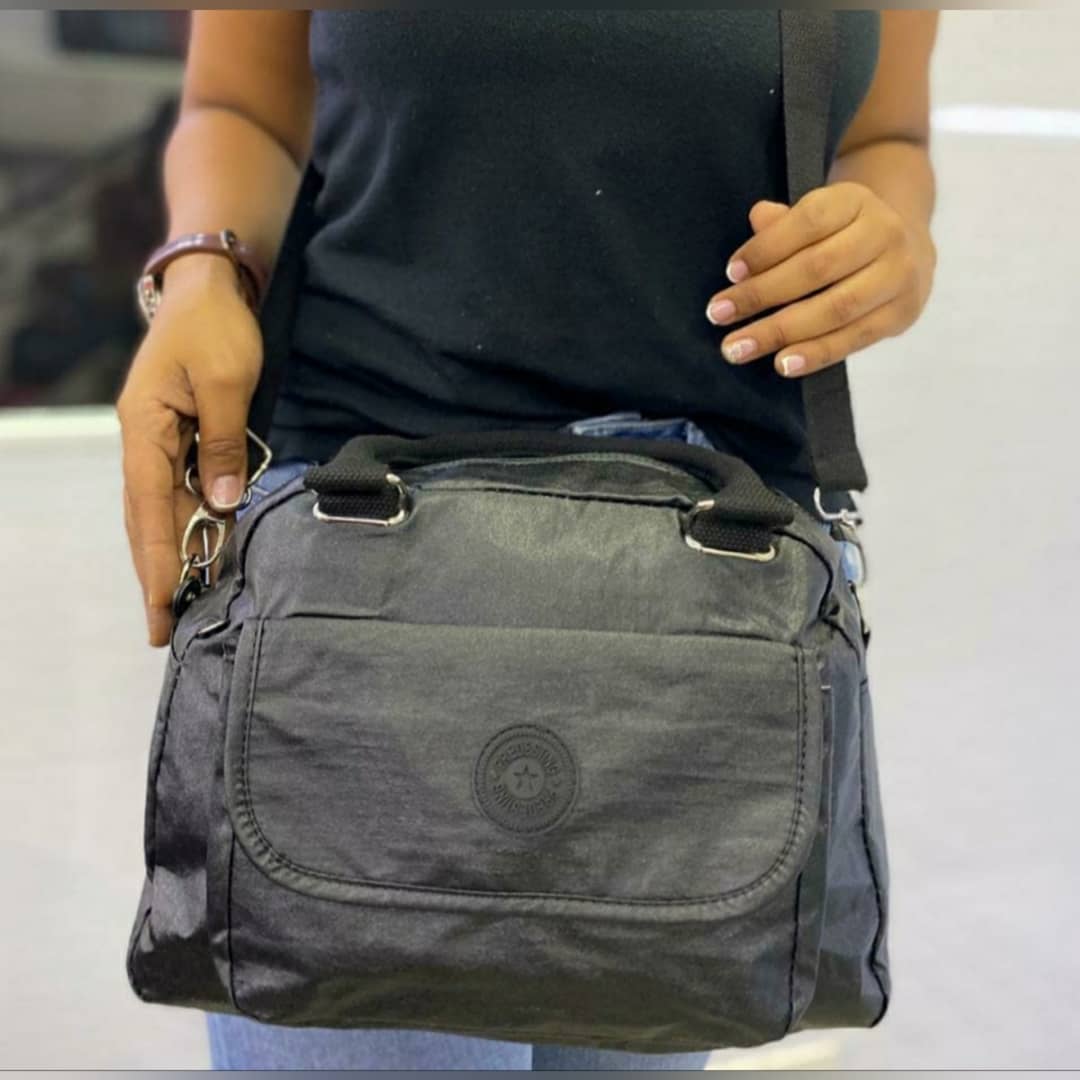luxurybyjuliana - BOLSO PREDESTING CON TIRA PARA CRUZAR 🤗🙃... | Facebook