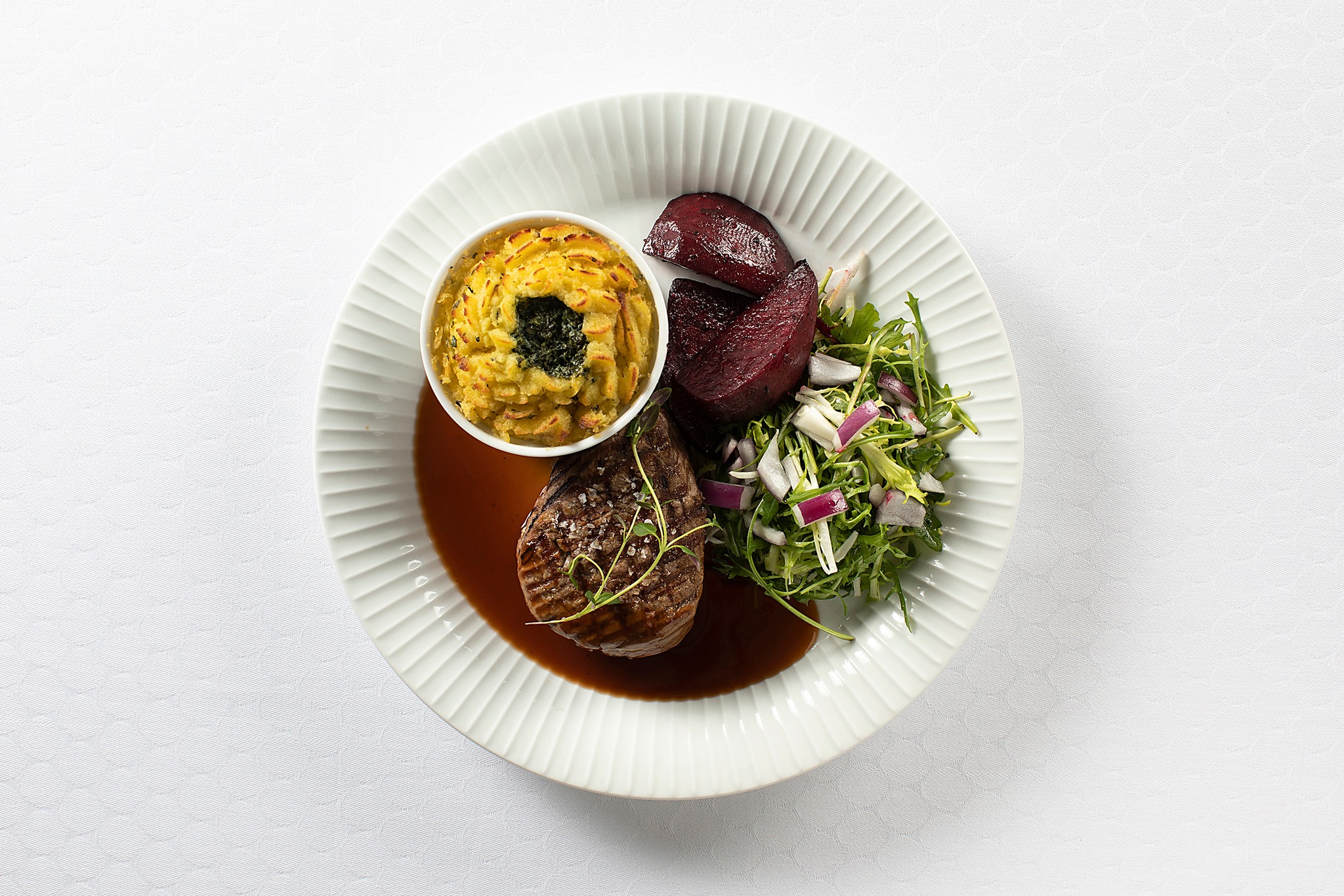 Slagter Nielsen - FRISK FREDAGS MENU 👑🇩🇰😋 Vi fejrer... | Facebook