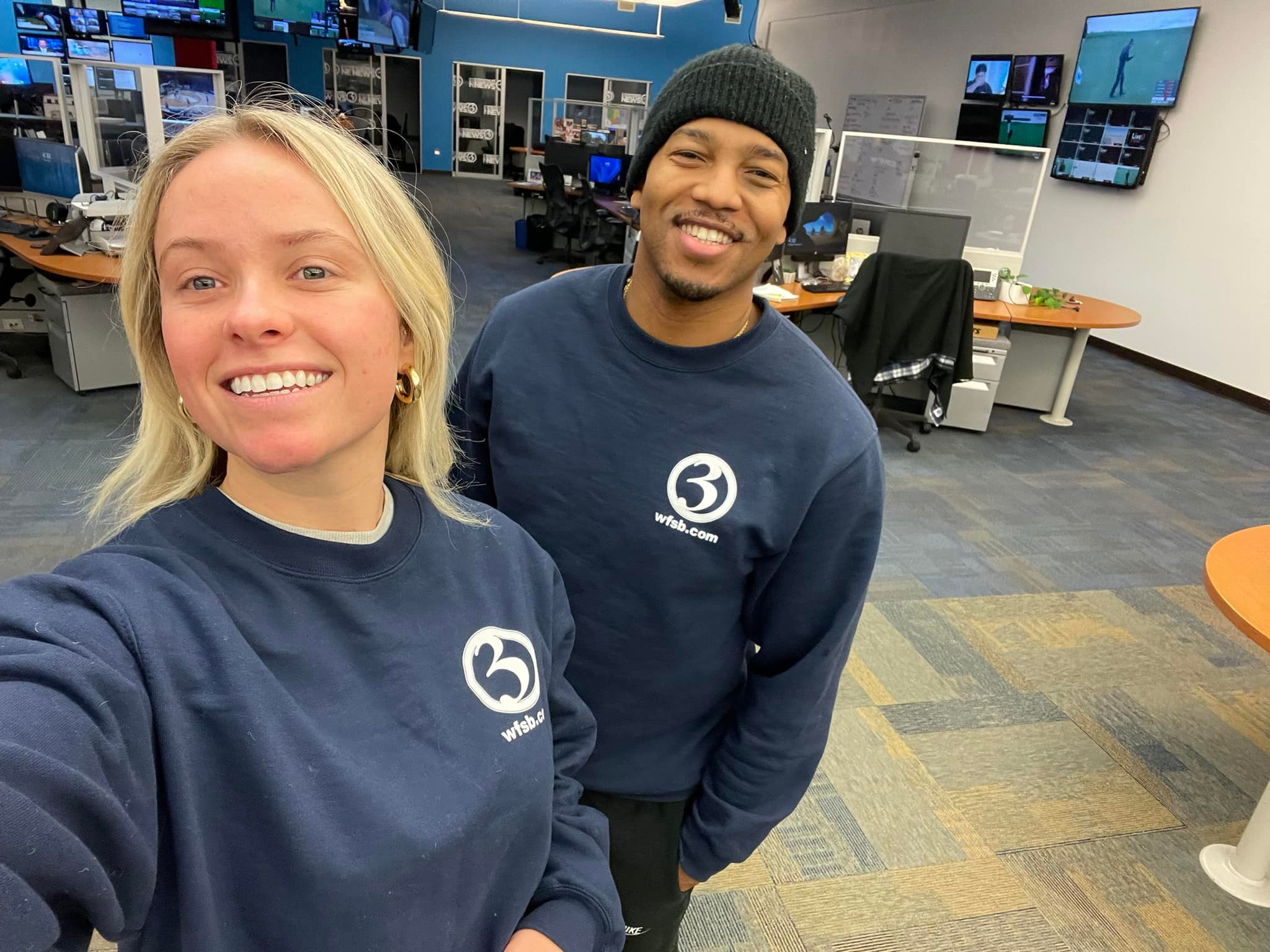 Look who decided to copy me!! Bryant... - Eliza Kruczynski TV | Facebook