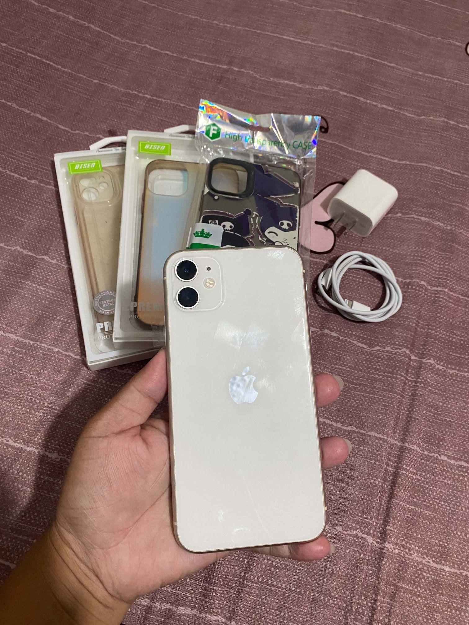 iPhone 11 64GB ホワイト 本体 バッテリー74% Iphone 11 64GB WHITE 🤍 FACTORY UNLOCK 74 BATTERY HEALTH NO HIDDEN