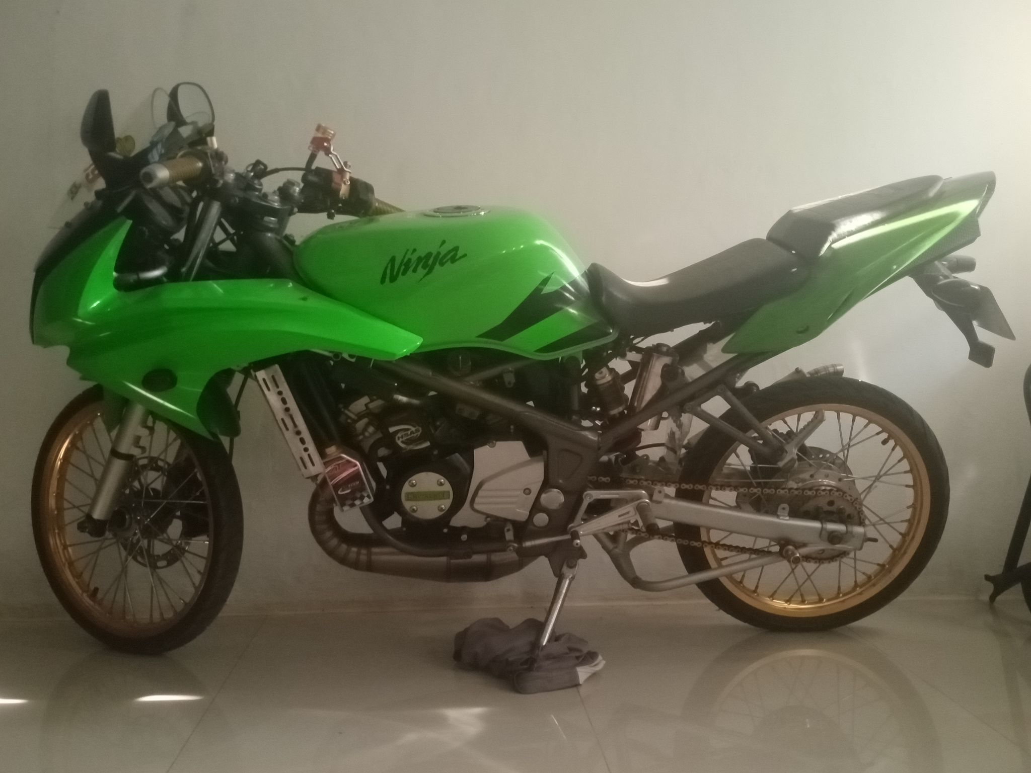 Kawasaki Ninja 150 Bogor | Punya pairin coak wana ijo blm lama pake ...