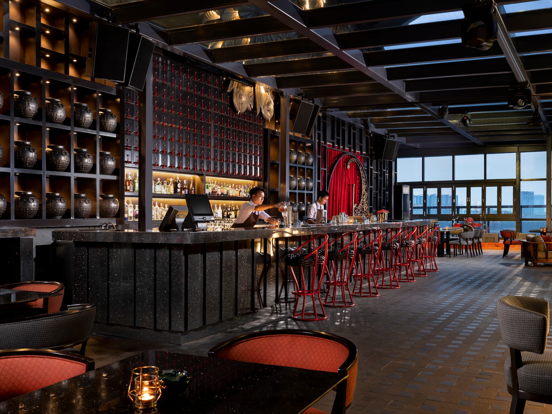 Blast your Saturday night at @empresschinabar with good food, live