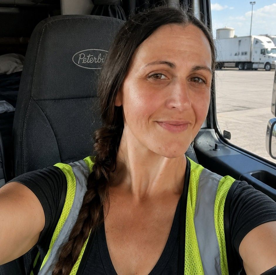 truckerlife-trucking-truck-annie-michelle-vincent