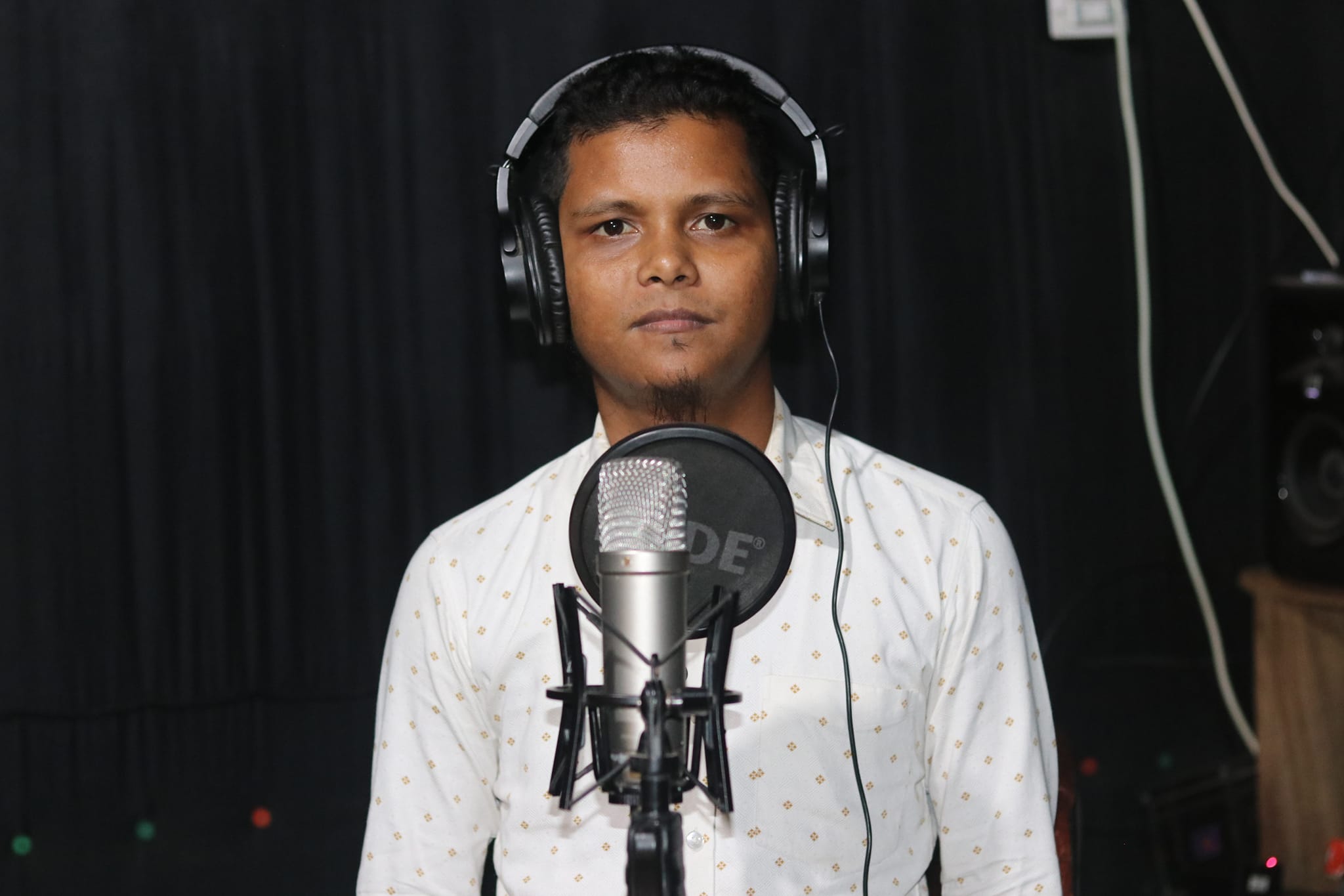 কবি রাসেল