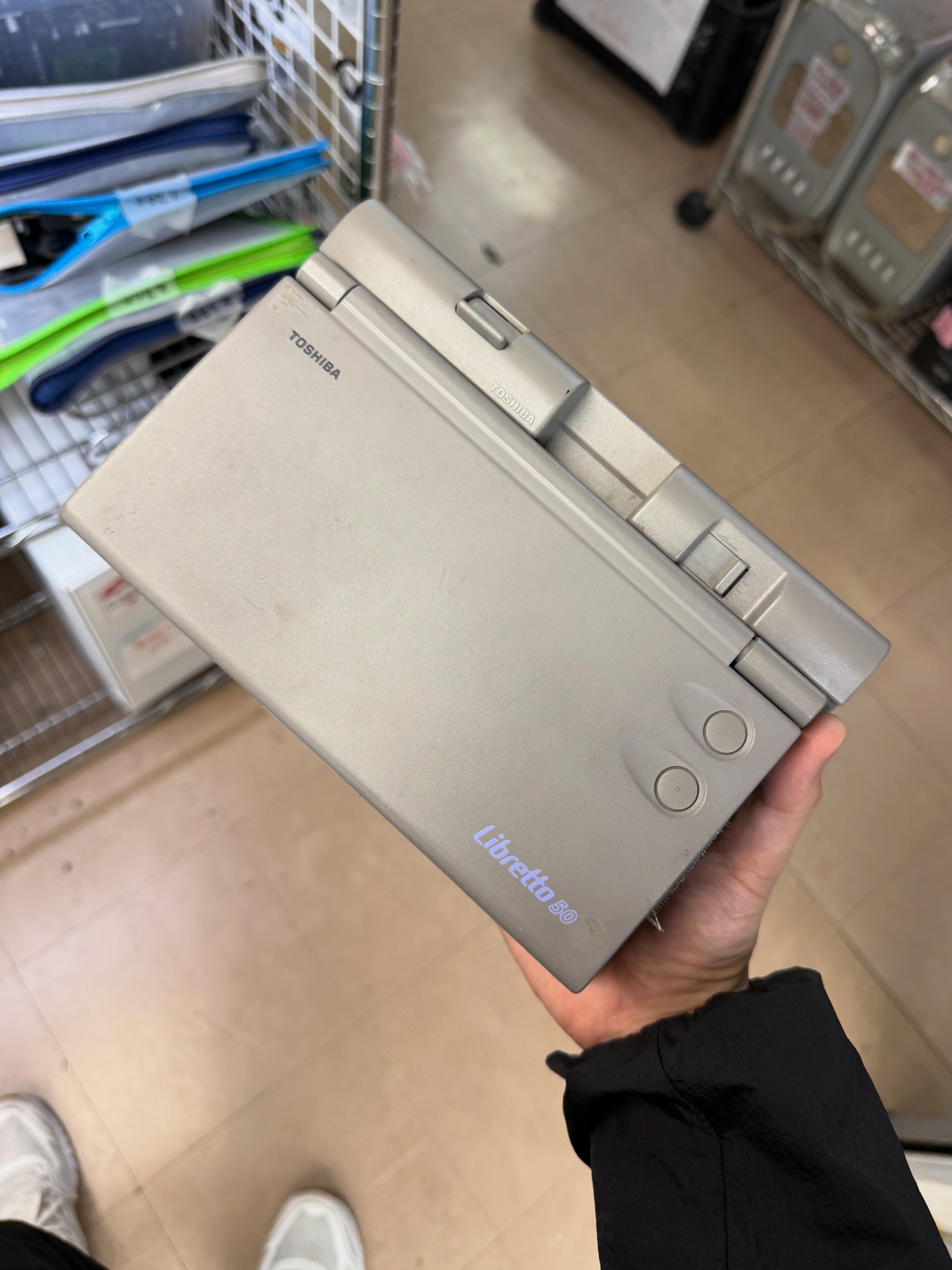 Yay! Crazy finds 😮 toshiba libretto 50 laptop
