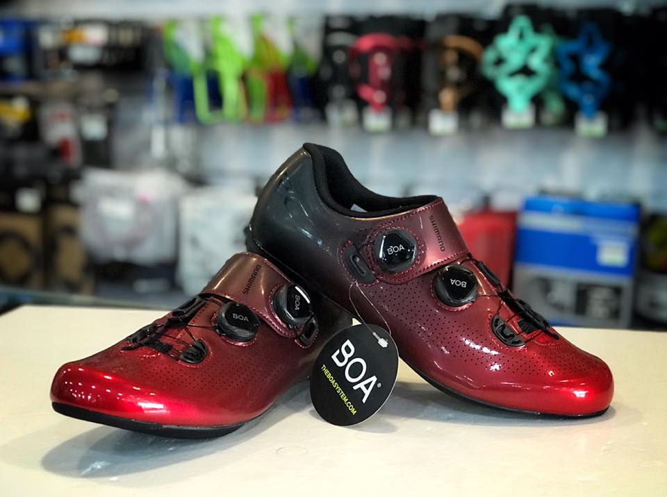 Shimano RC7 Carbon Road shoe Retail price : RM 699.00 Pls call