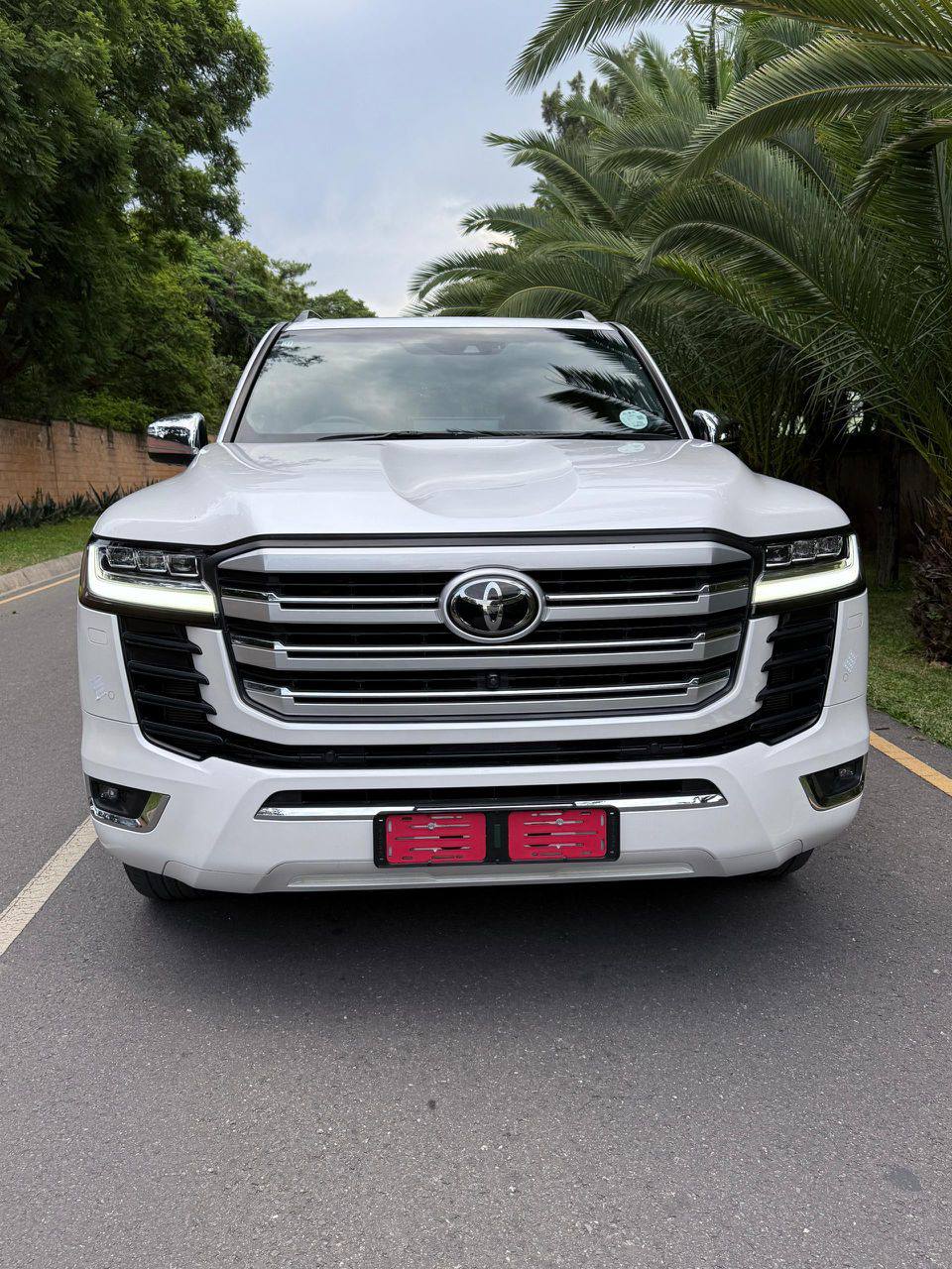 Toyota Land Cruiser ZX Year 2022,,Diesel Engine Mileage 19,000kms