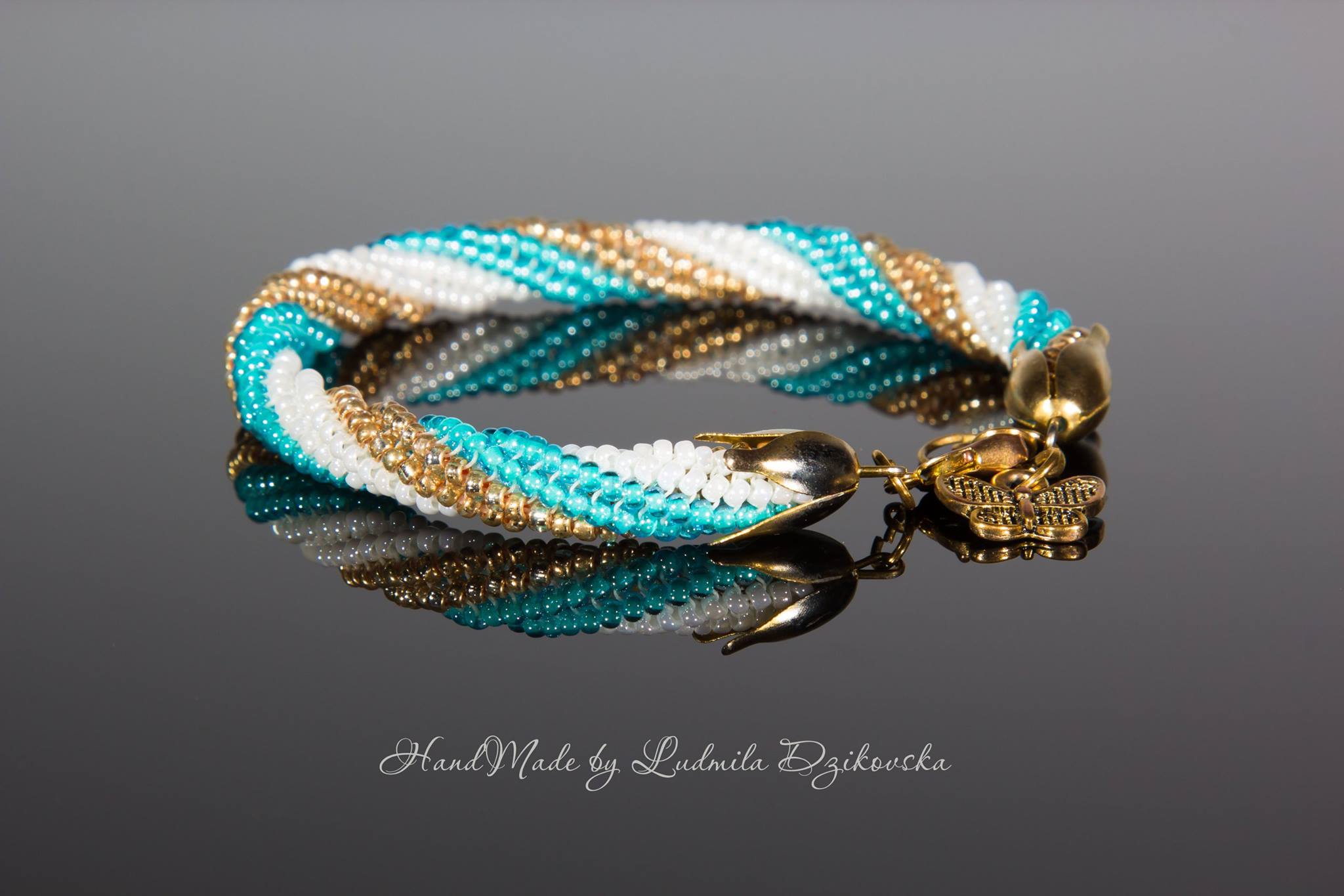 Miyuki beads flower bracelet handmade with seed beads