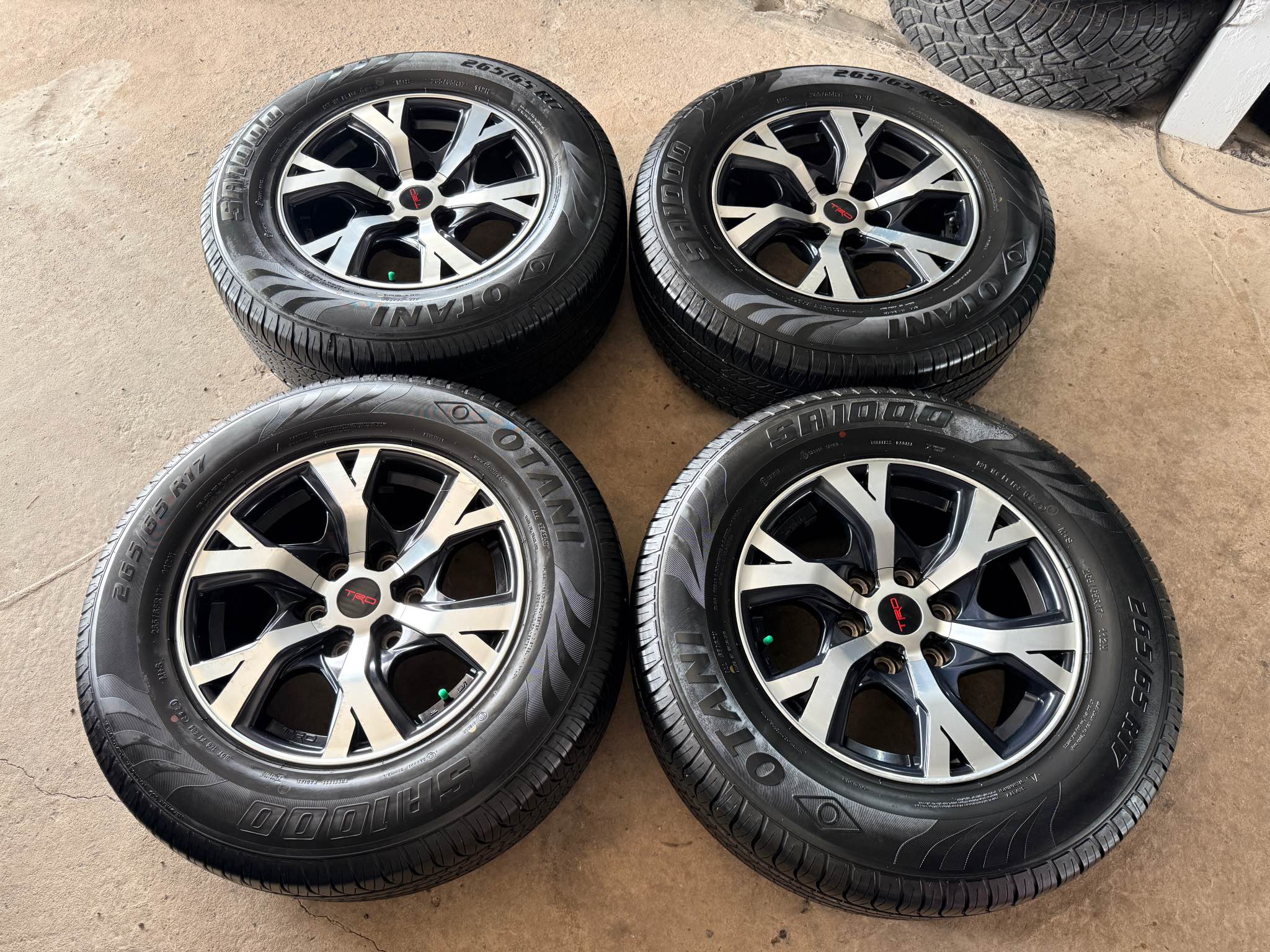 ล้อTRD 17“ 265/65/17 ปี 23 โอตานิ - Car Wheels, Tires & Parts - Roi Et ...