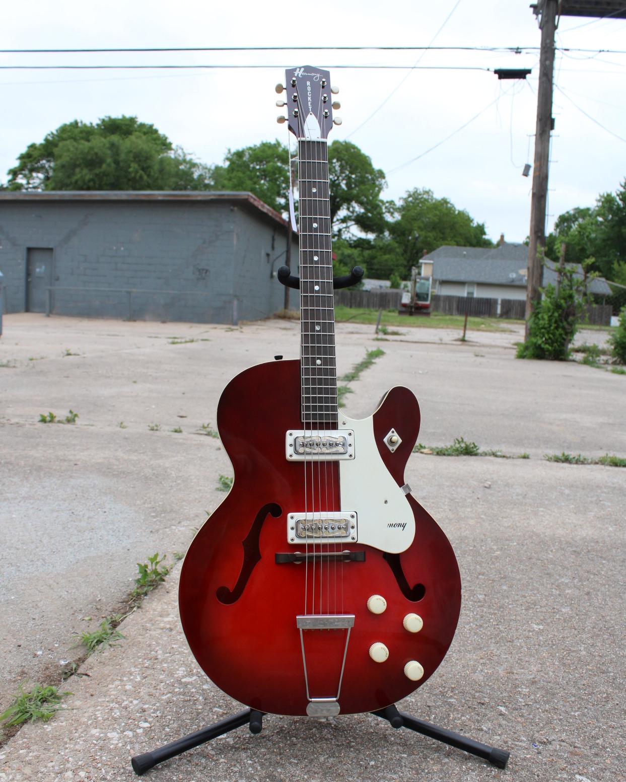 Just got this really clean 1966 Harmony H54 Rocket in a classic