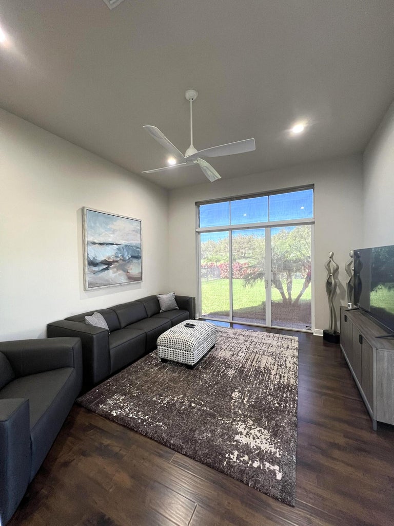 Liz Serra, Realtor | Palm Beach FL