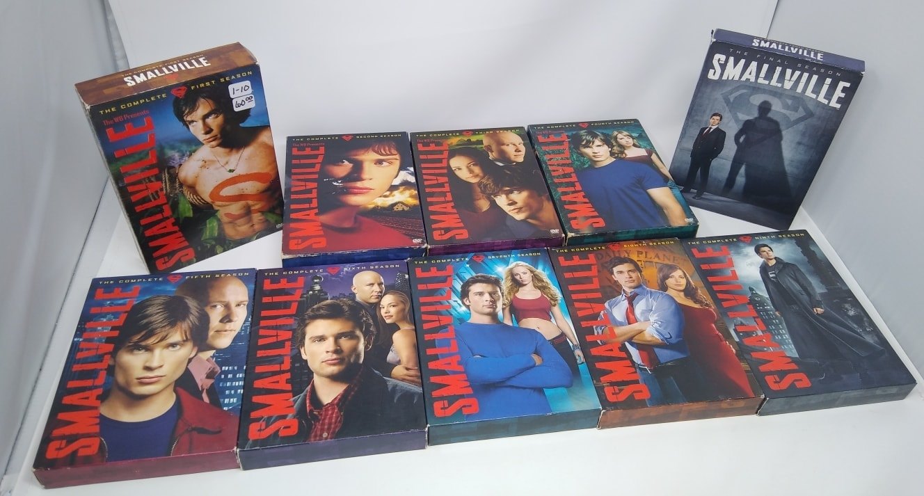 The #Smallville classic and 20th anniversary 1-10 DVD box sets. If