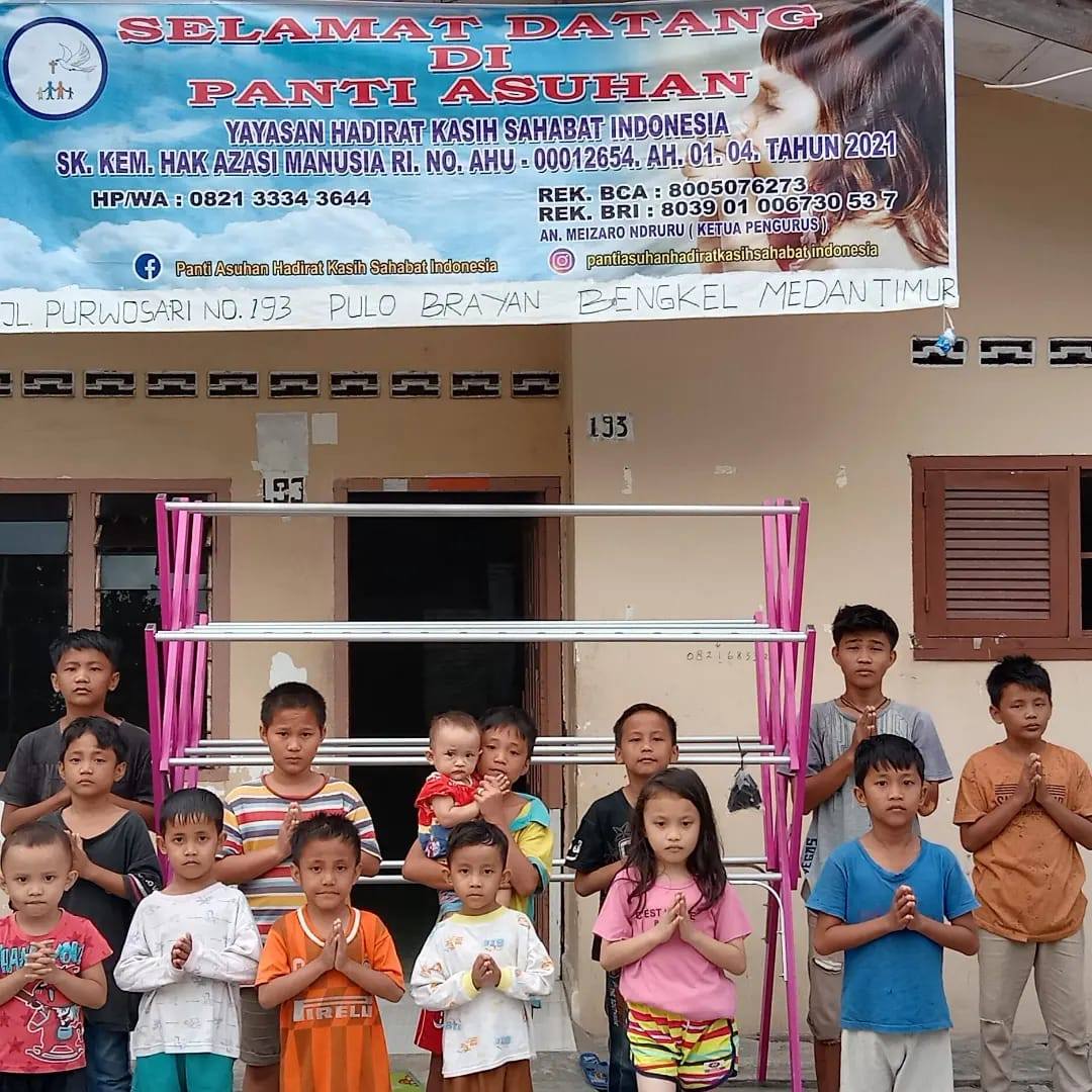 Salam kasih dan do'a🙏 Saluran donasi bisa melalui rek: Rek. BRI. 0404 ...