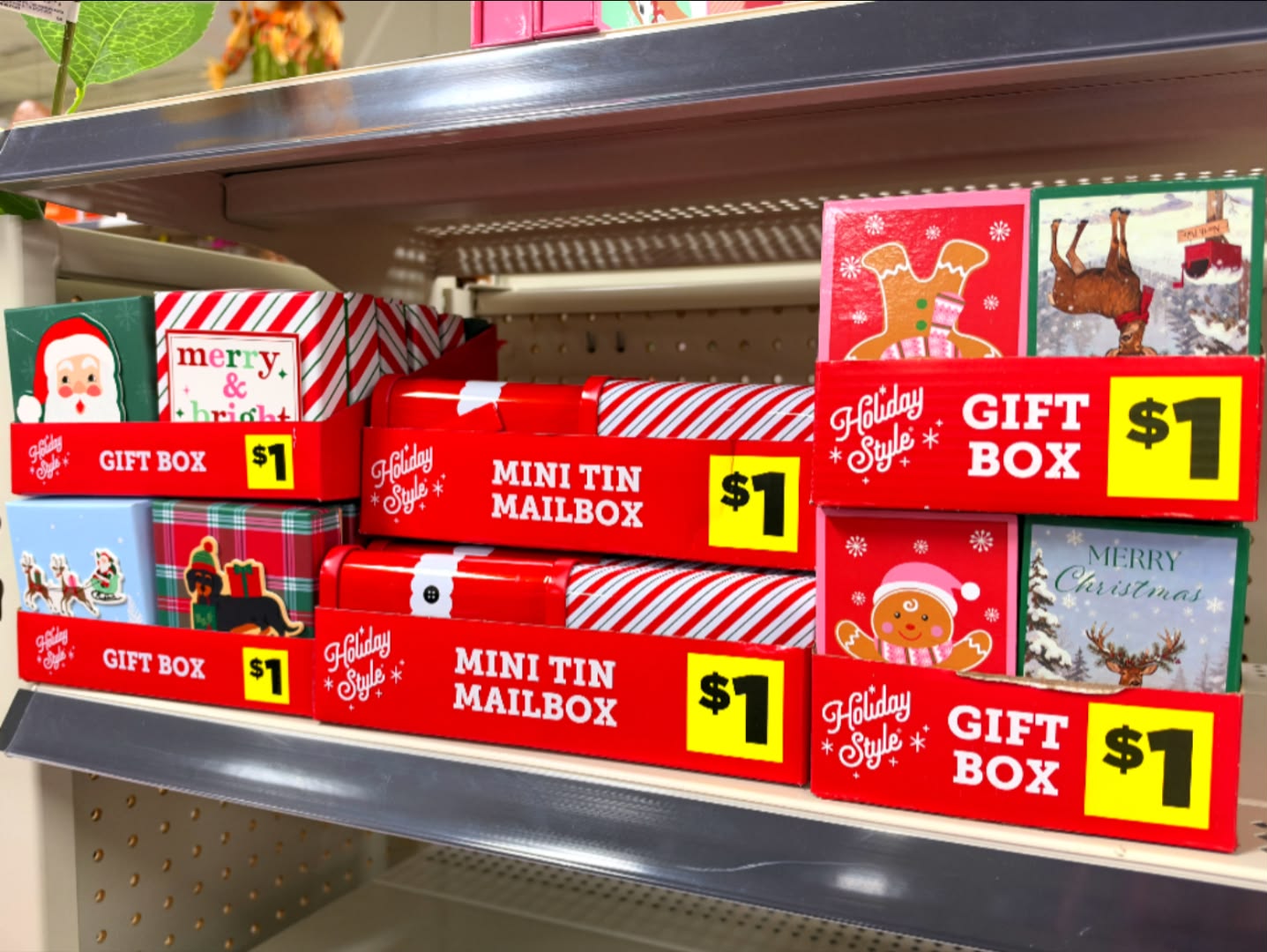 メグッドビューティー♡クリスマスボックス Beauty By Brittney XO added a new - Beauty By Brittney XO