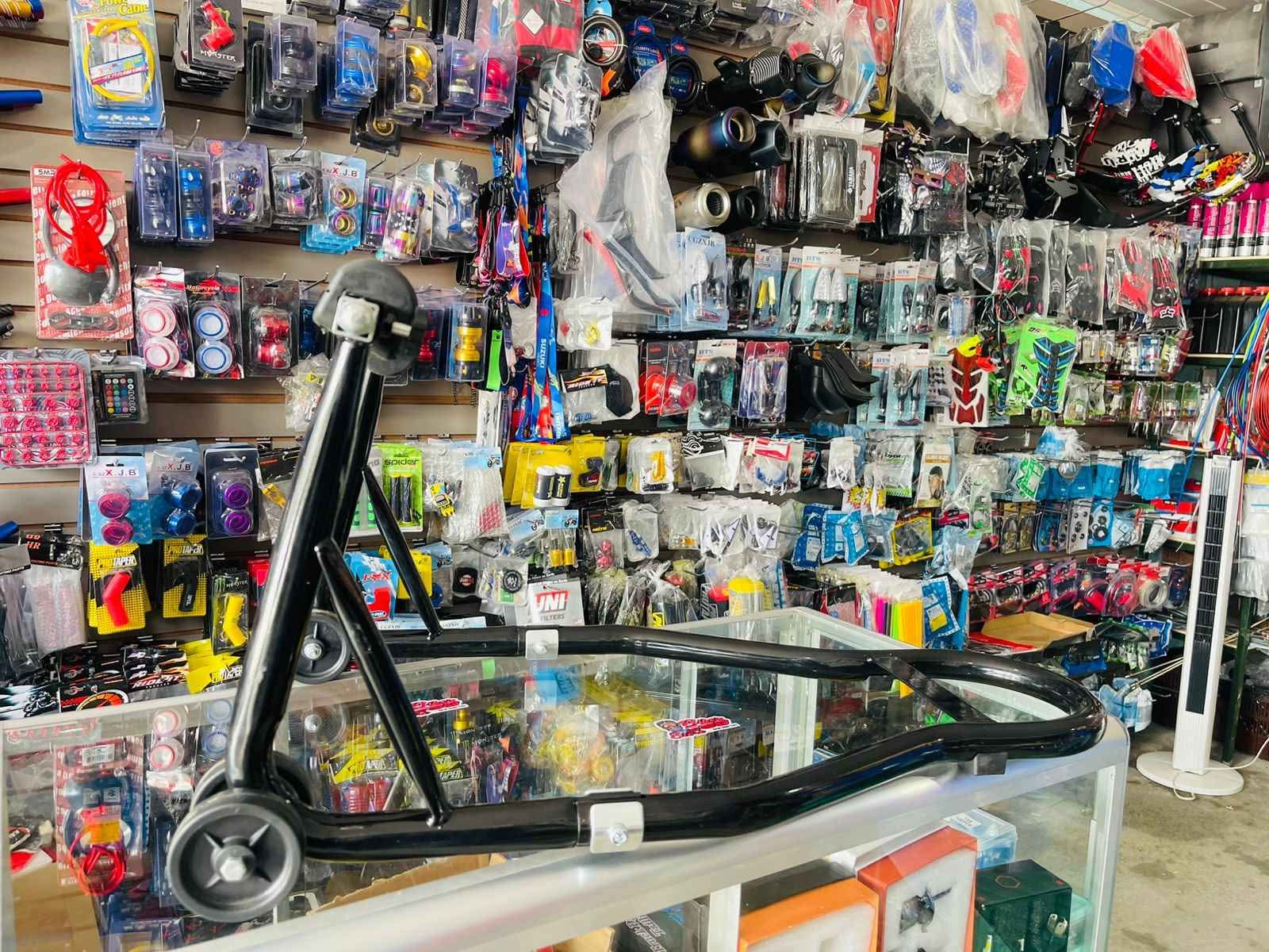 Embanque universales - Car Emblems & License Frames - Managua, Managua ...
