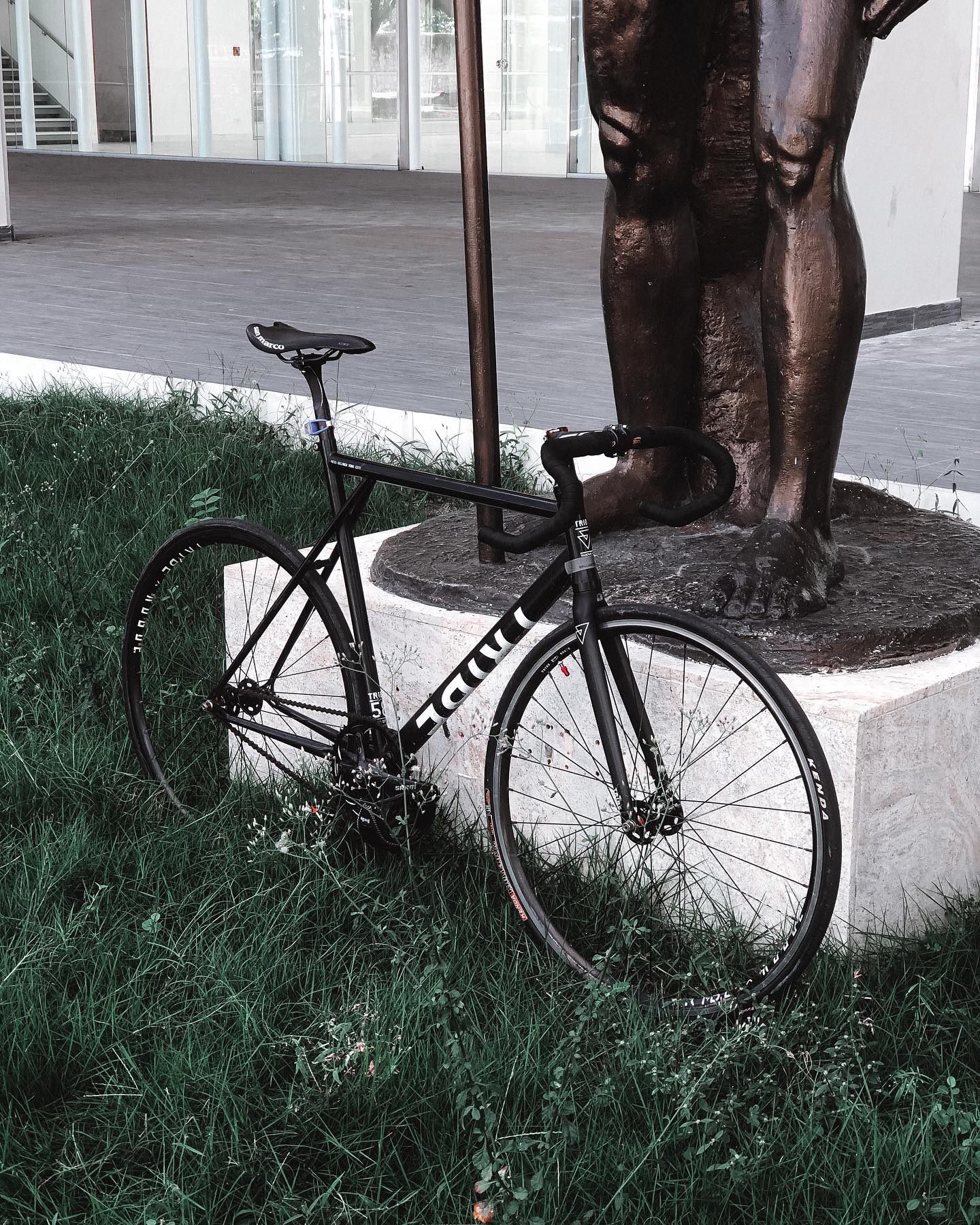 El cacique de tu tribu 🚲 ️‍🔥 -... - Simple Gang Club | Facebook