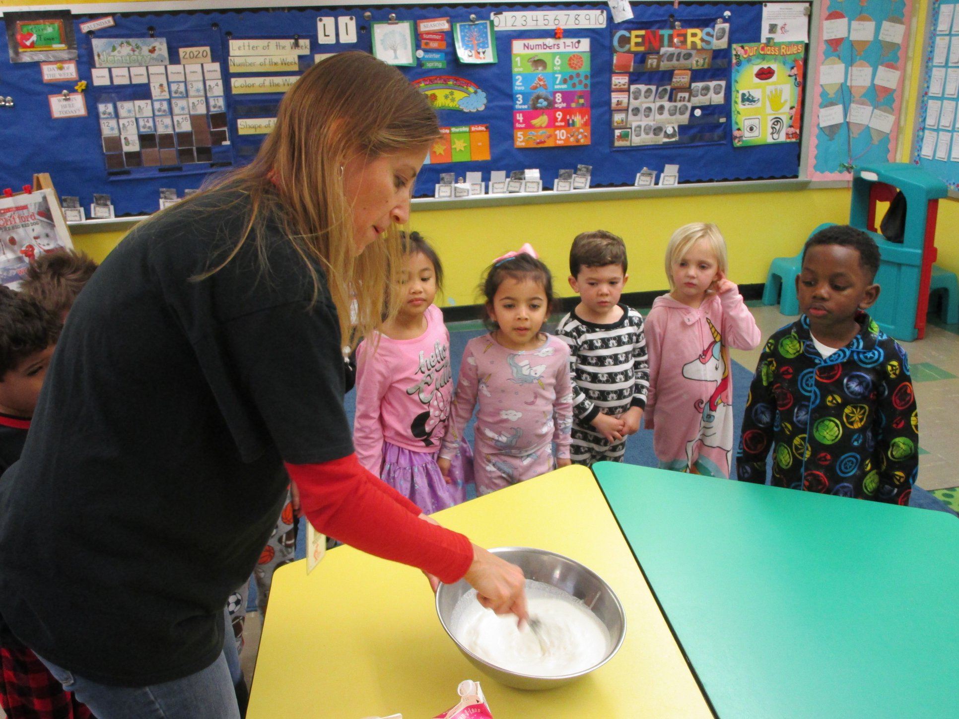 The Pre-K 3 class turned a liquid... - Divine Mercy Academy