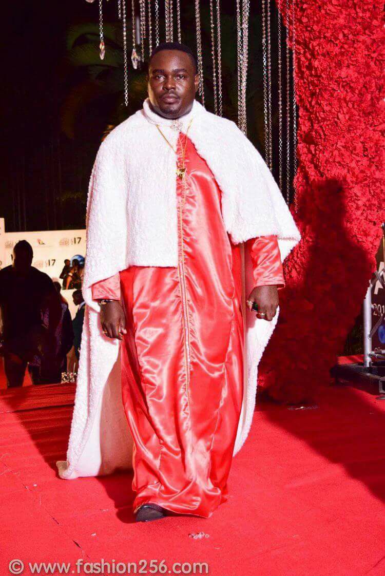 What did y'all think of CeeLo Green and His Son Layke's Crazy Grammys Looks? 👀🤔