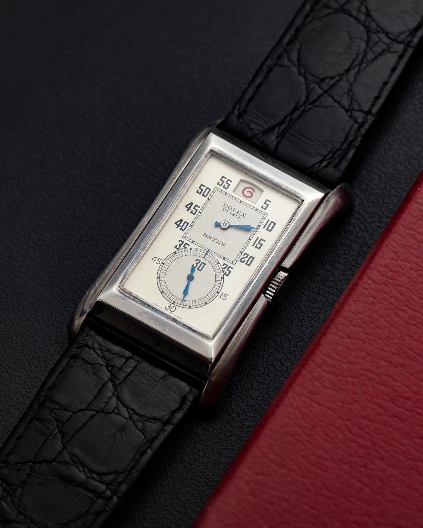 Forma.watches - A silver doctor's rectangular @rolex...