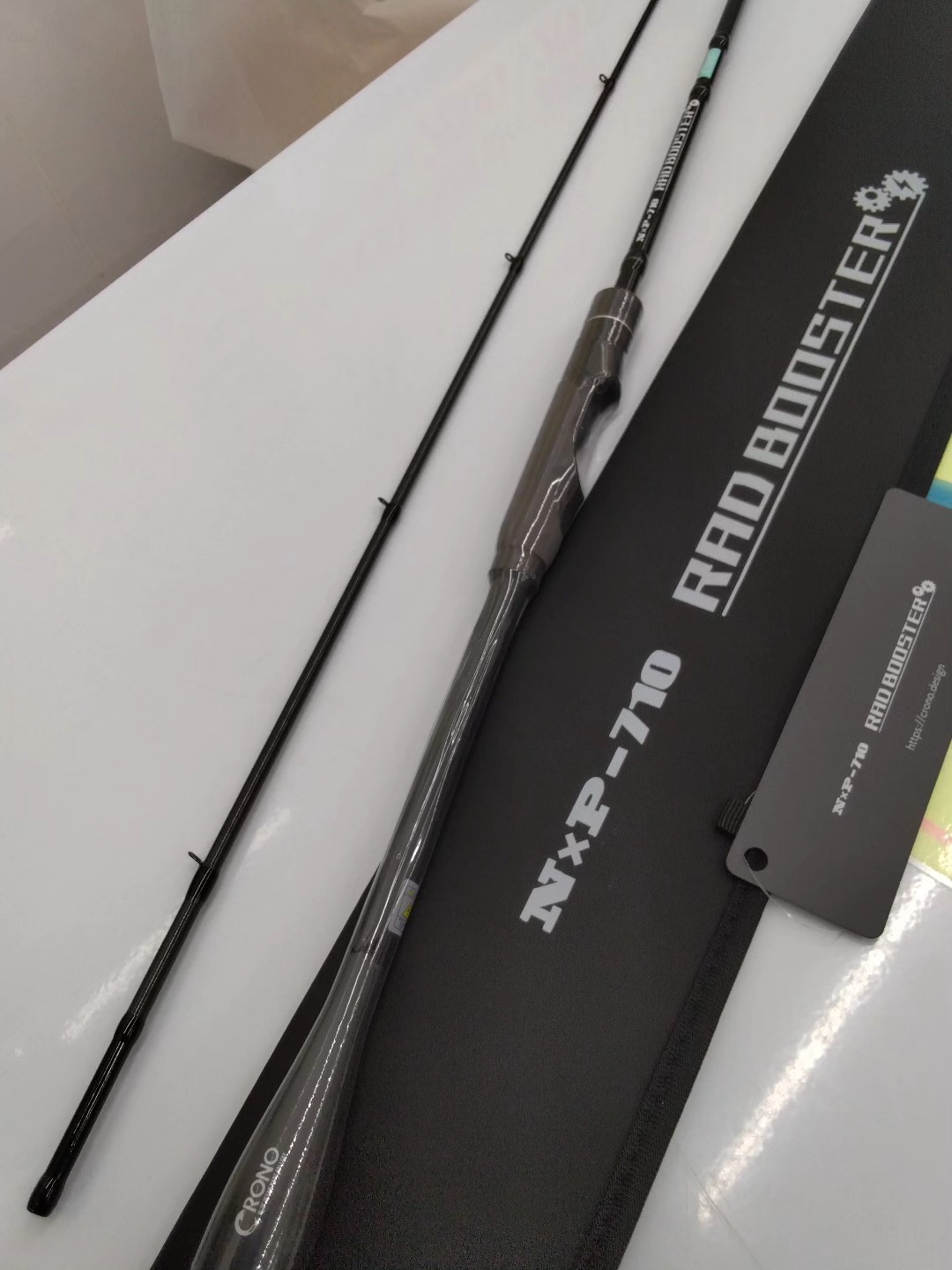 入荷案内🆕 クロノより『N×P-710 RAD BOOSTER』限定グレーEVAモデル1本