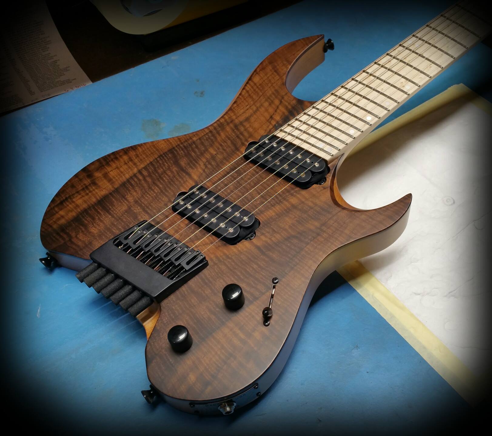 Kiesel - VM7 (Vader Headless Multiscale) Figured claro walnut