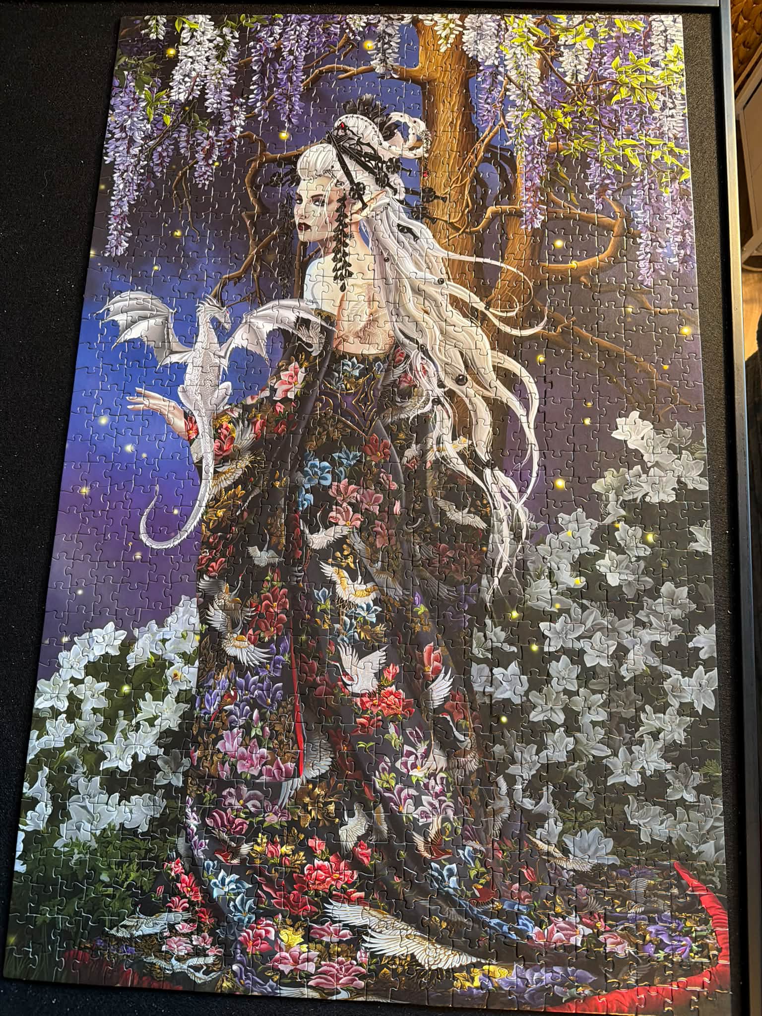 Completed 1000-piece Myersalome puzzle by Nene Thomas