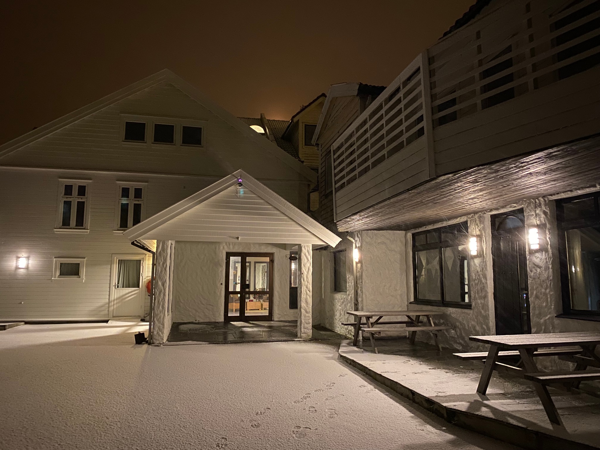 blomv-g-fjordhotell-brygge-rong