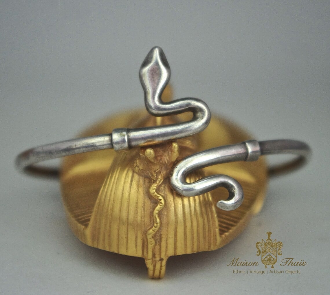 What is this vintage rat bangle bracelet?