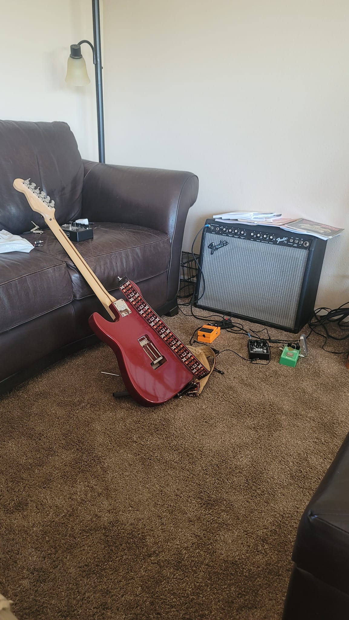 How does the Demonfx Steel String Supreme effects pedal work?