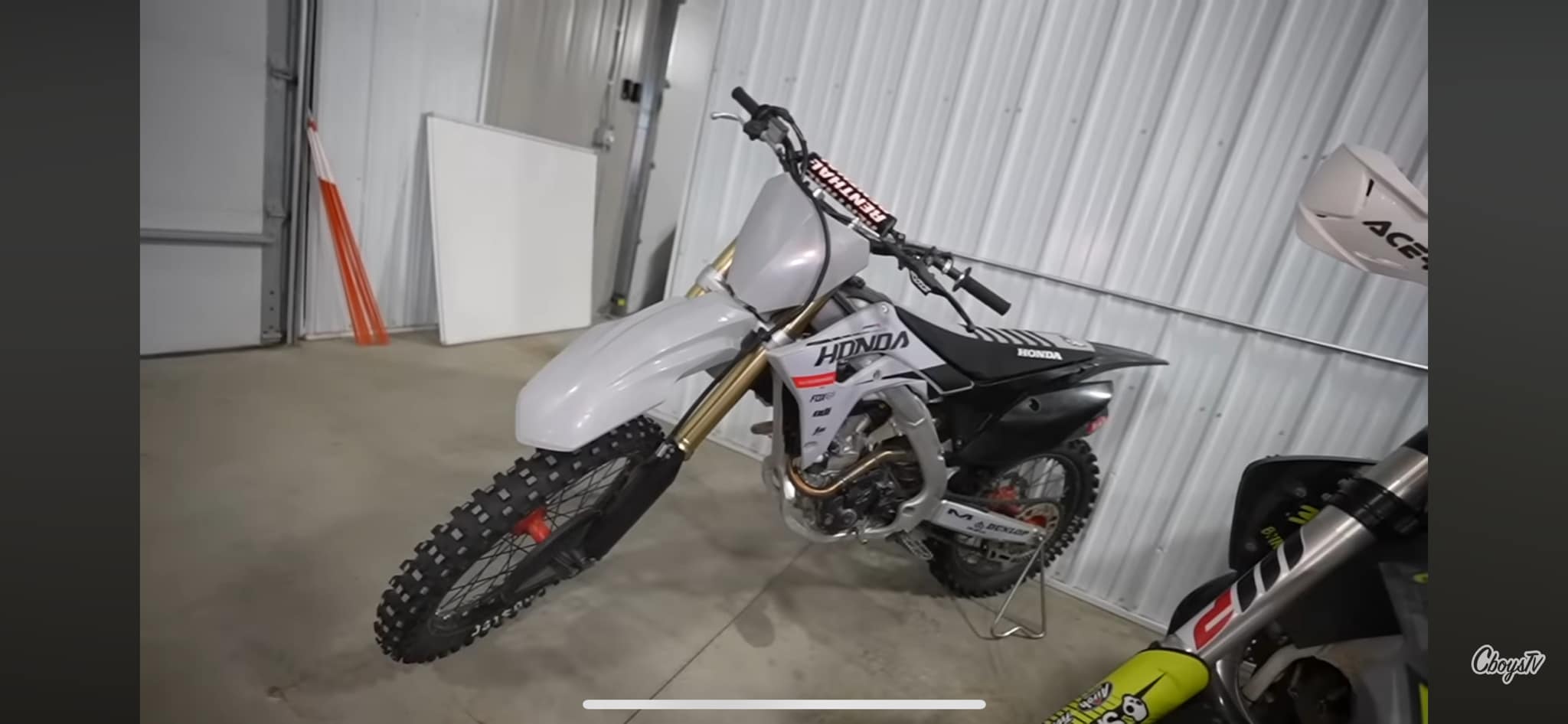 2019 CRF250R plastics and graphics replacement options?