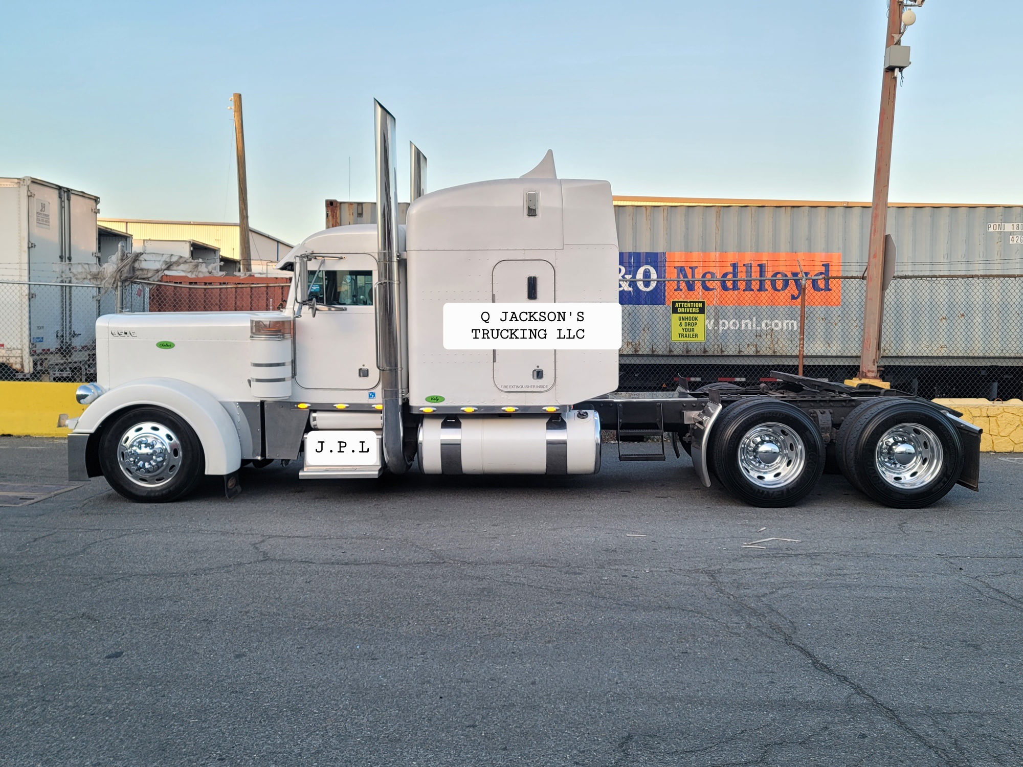 Q Jackson's Trucking LLC | Charleston SC
