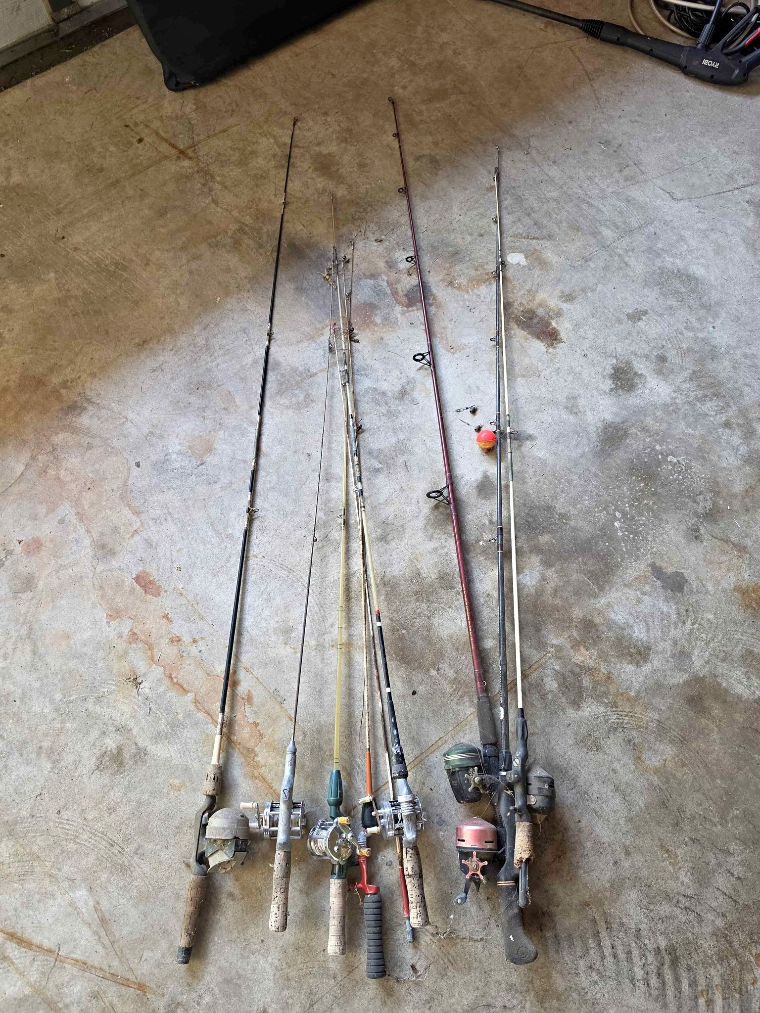 electric fishing rods and reels Penn FTH50ELKIT Fathom 50 Reel Kit Reel Daiwa Daiwa Crosscast Cal Coast Customization Services:Guide Wrap Color Changes w/o Upgraded Guide which powers the autostop