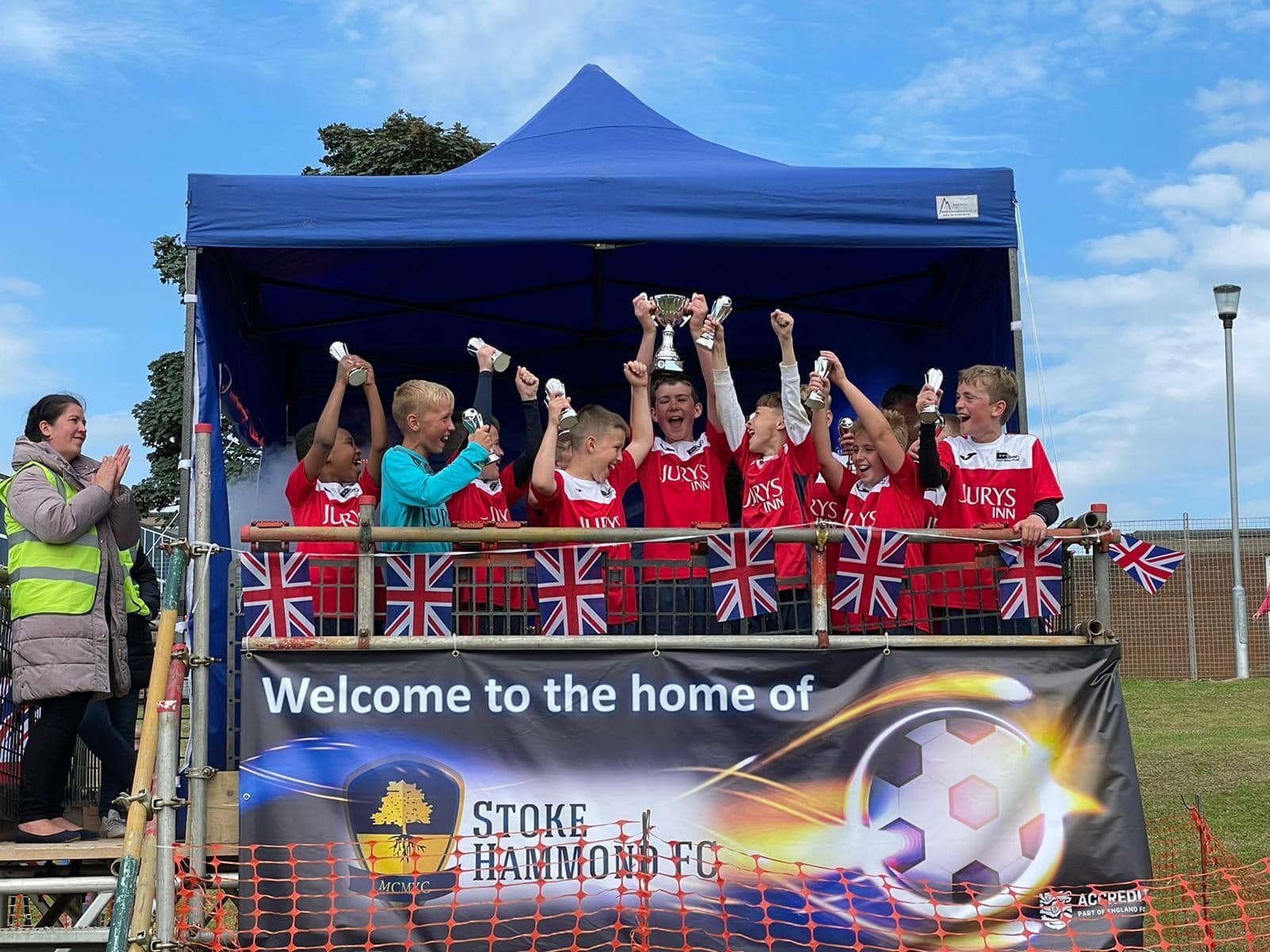 Willen Football Club - Our Willen Rockets won the U11 Trophy at Stoke ...