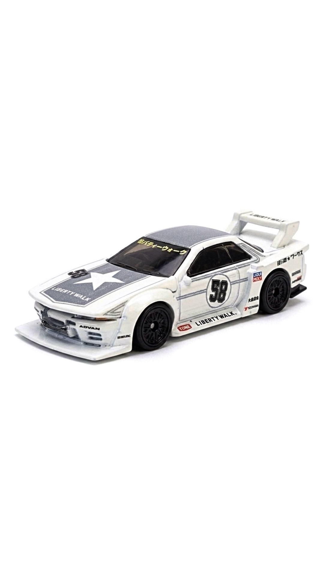 Hot Wheels Liberty Walk Nissan R32 Skyline GT-R die-cast car