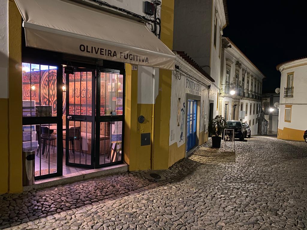 restaurante-snack-bar-oliveira-fugitiva-vora