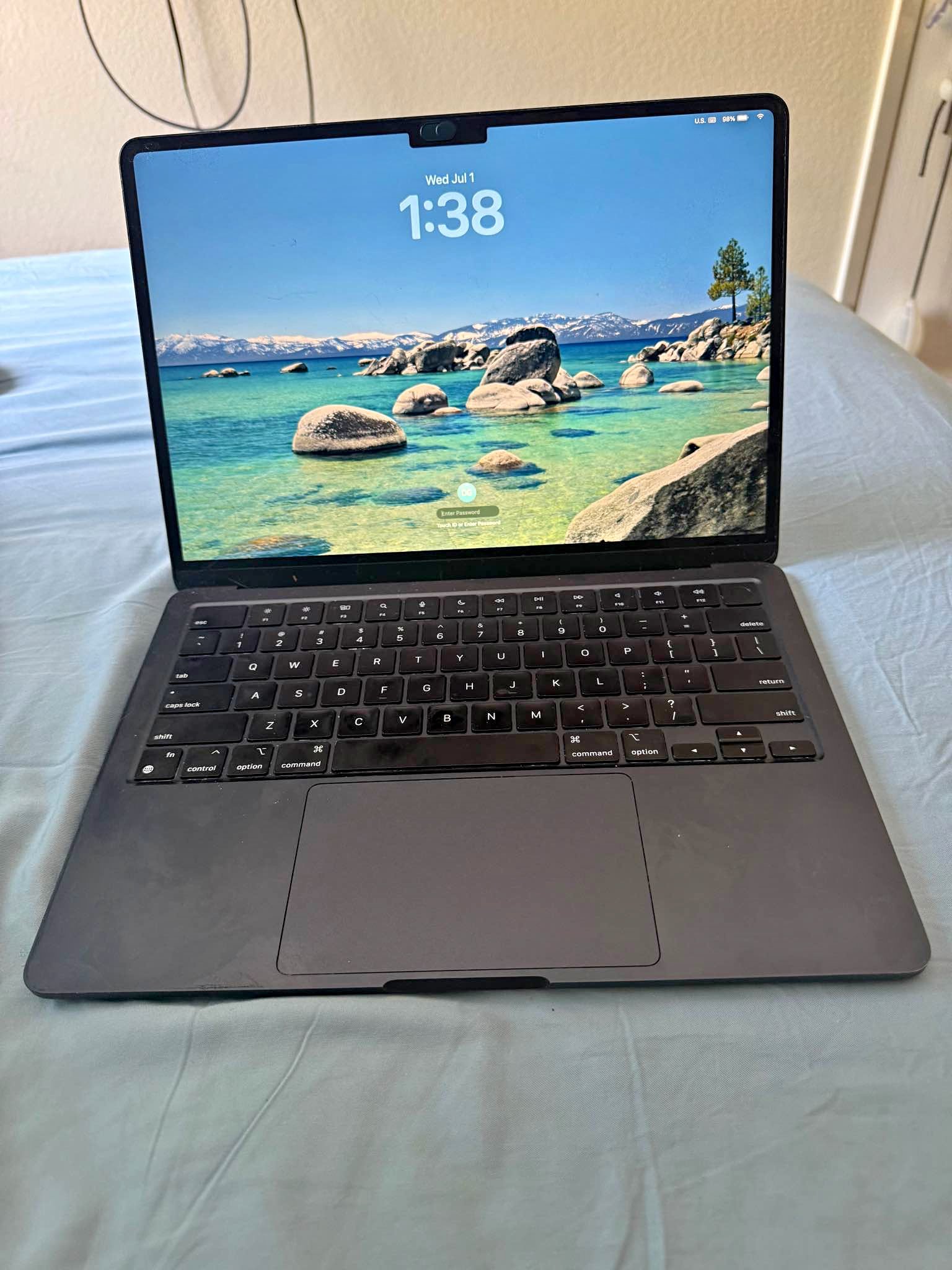 New and used 2022-apple-macbook-air-with-apple-m2-chip-13-inch 