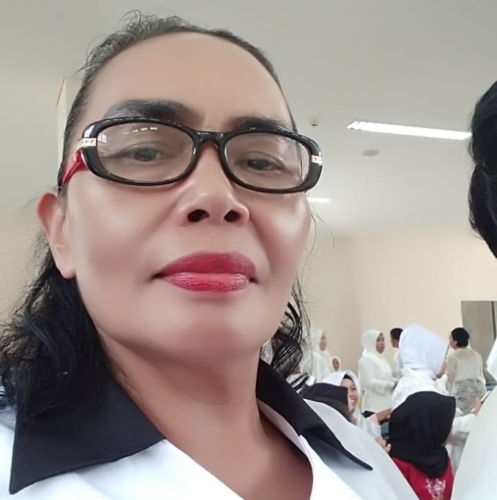 Mỗi ngày, căn bếp của bà lại càng chứa đựng nhiều điều kinh hoàng hơn ...