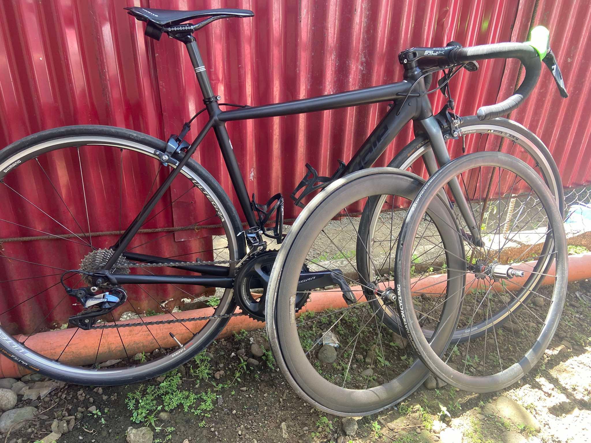 Cannondale caad 12 size 48 Ultegra gs Ultegra ws With free carbon 
