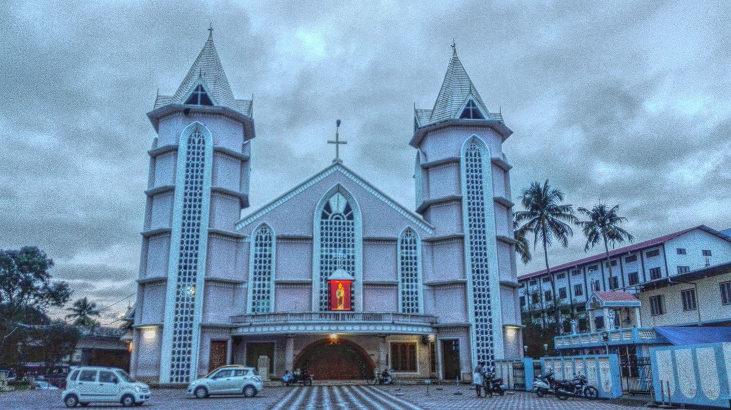 Altar boys kodakara | Kodakara
