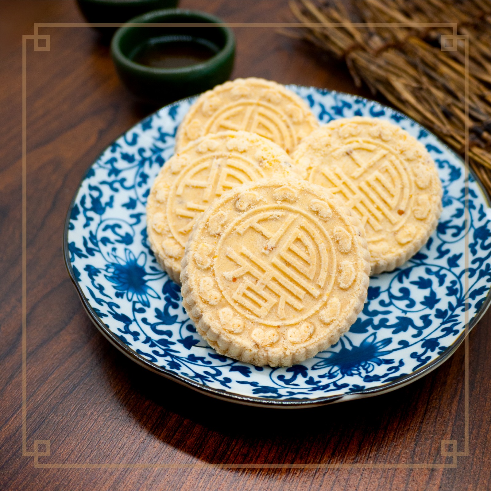 恆香老餅家 - 【清雅幽香．杏仁餅】 恆香以數十年經驗累積下來的精準配方，... | Facebook