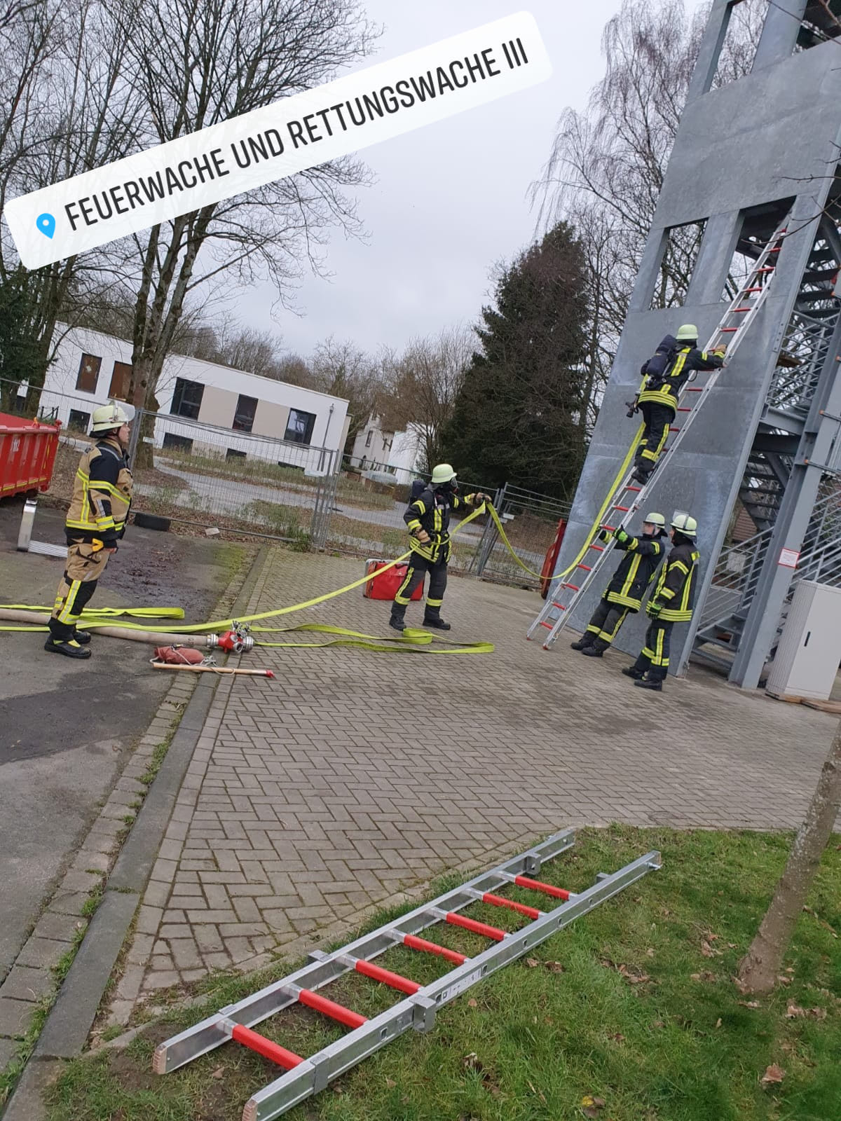 Feuerwache Und Rettungswache Iii Solingen Brandweerkazerne