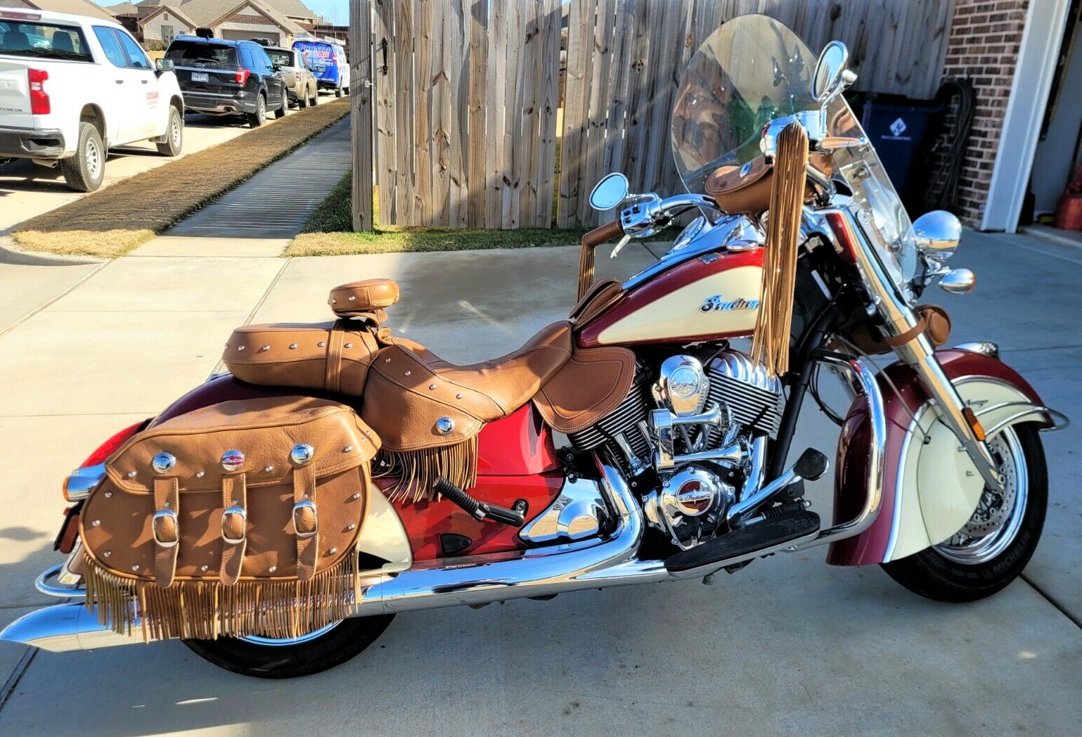 Indian Motorcycle レザーベスト　牛皮　キャメル　36 Stunning 2016 Indian Vintage Cruiser in Red and a hell of a lot of