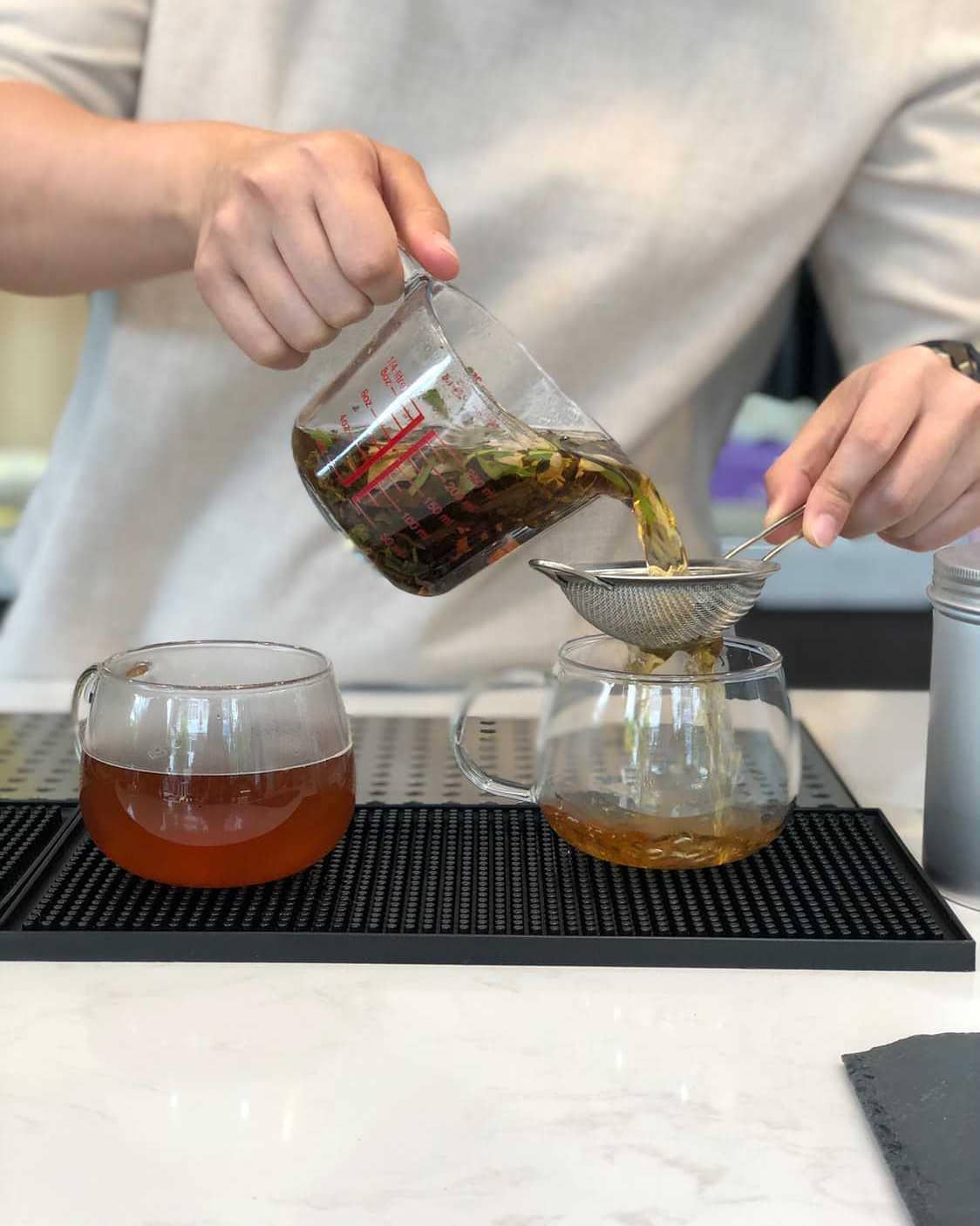 ร้านชาเล็กๆ ที่เปิดใหม่... - Let's tea with us _一起喝茶.