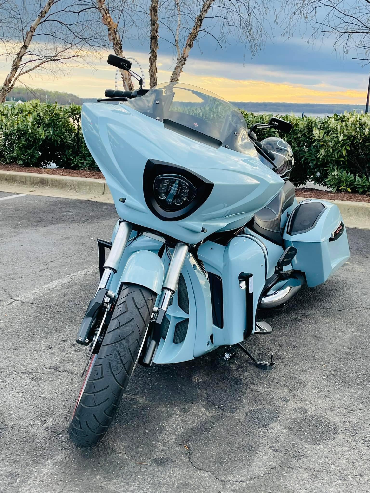 アライ オフヘル V-cross2 VICTORY CUSTOM PAINT Are you a fan of the very unusual and unique bodywork and paint on