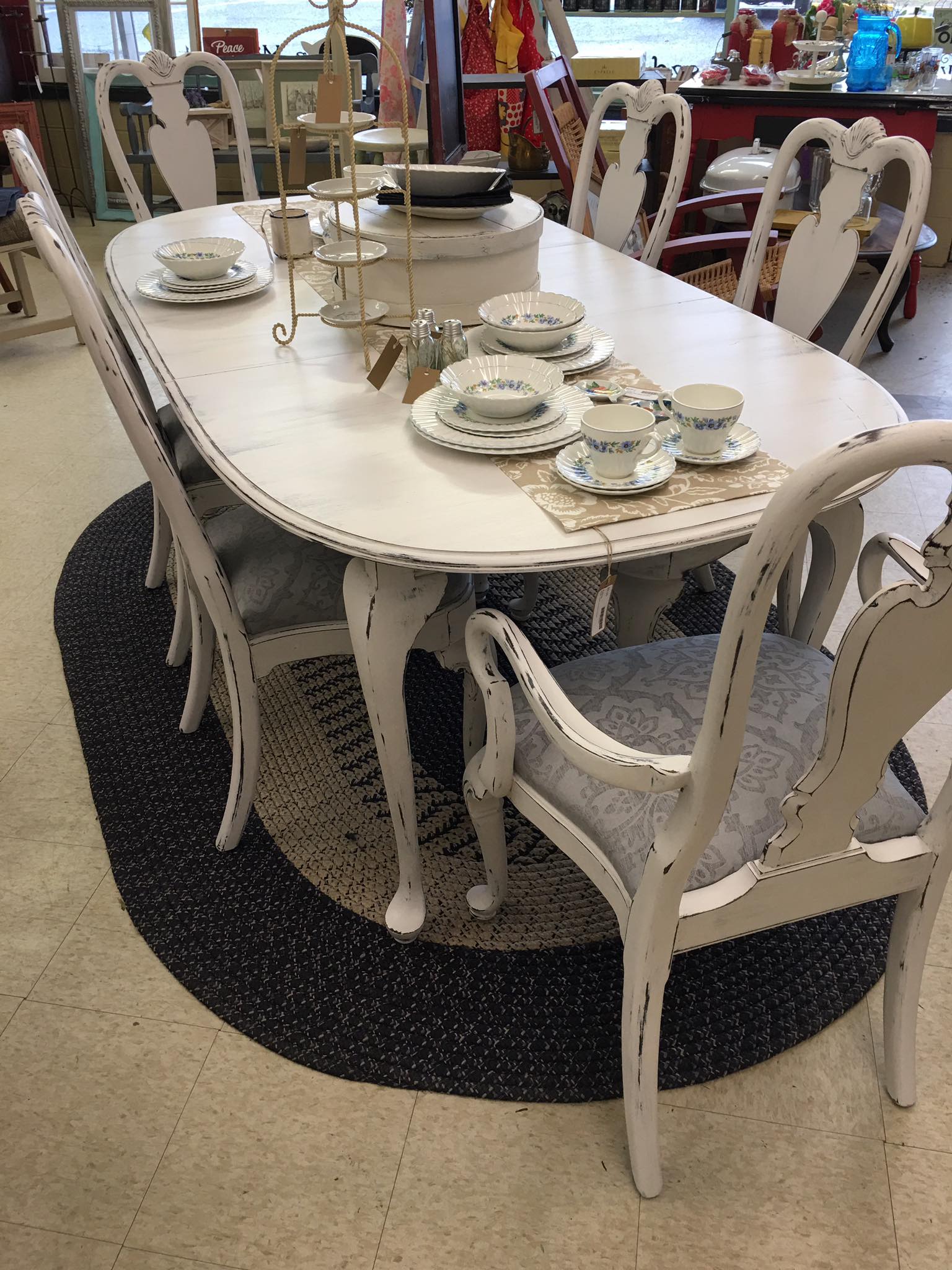 Set of 6 Ethan Allen Windsor Fiddleback Chairs $225 & Paired with