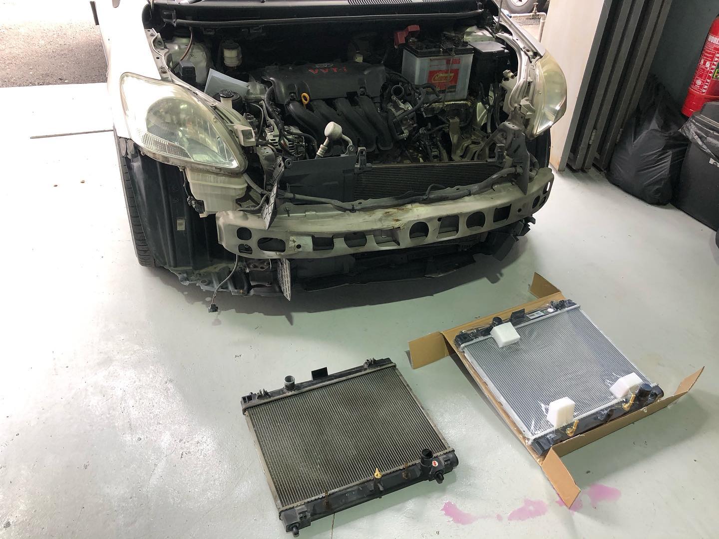 EHworks - Toyota vios ncp93 radiator assembly change.... | Facebook