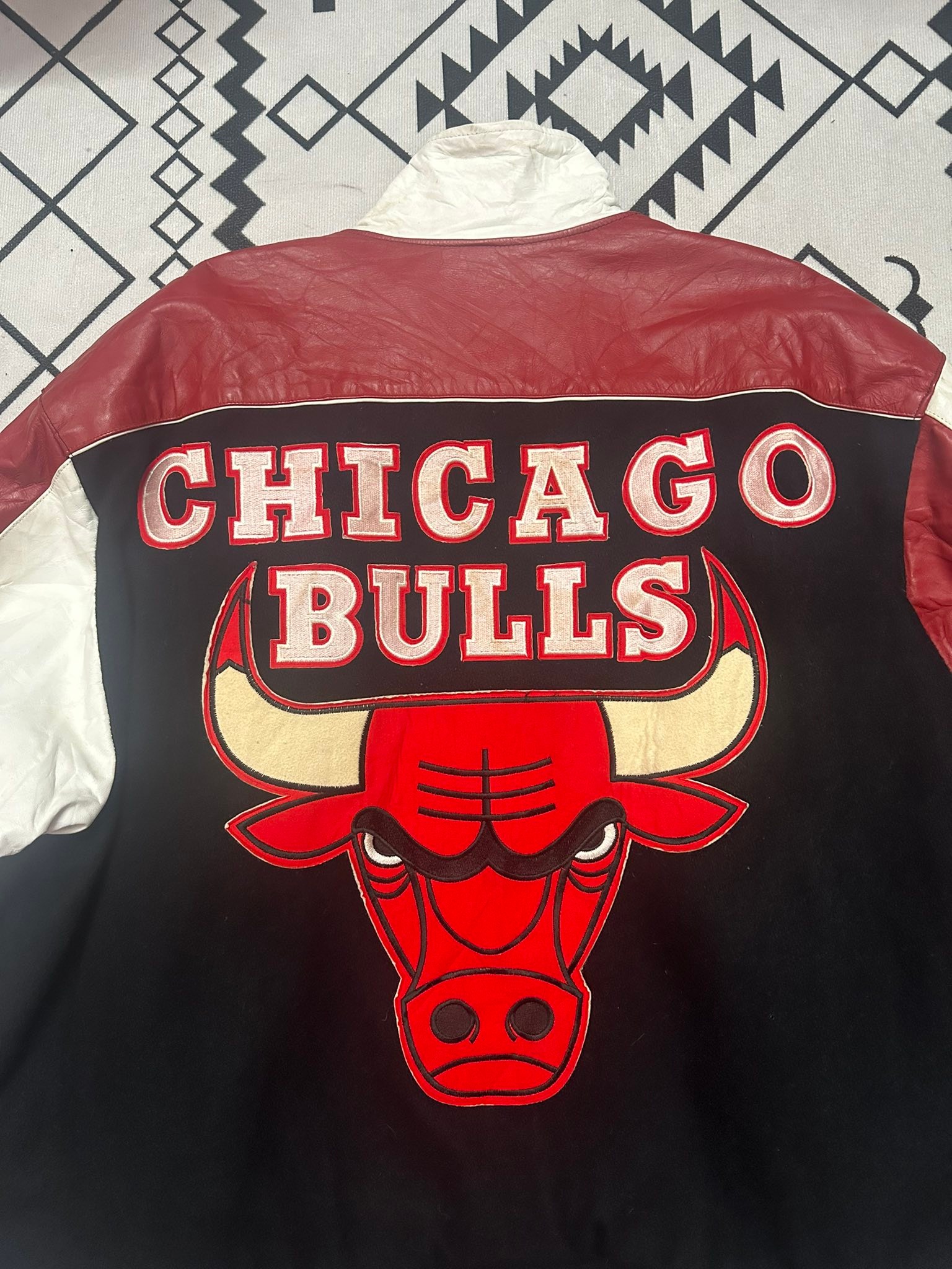 1996 Chicago Bulls Eastern Conference jacket for sale