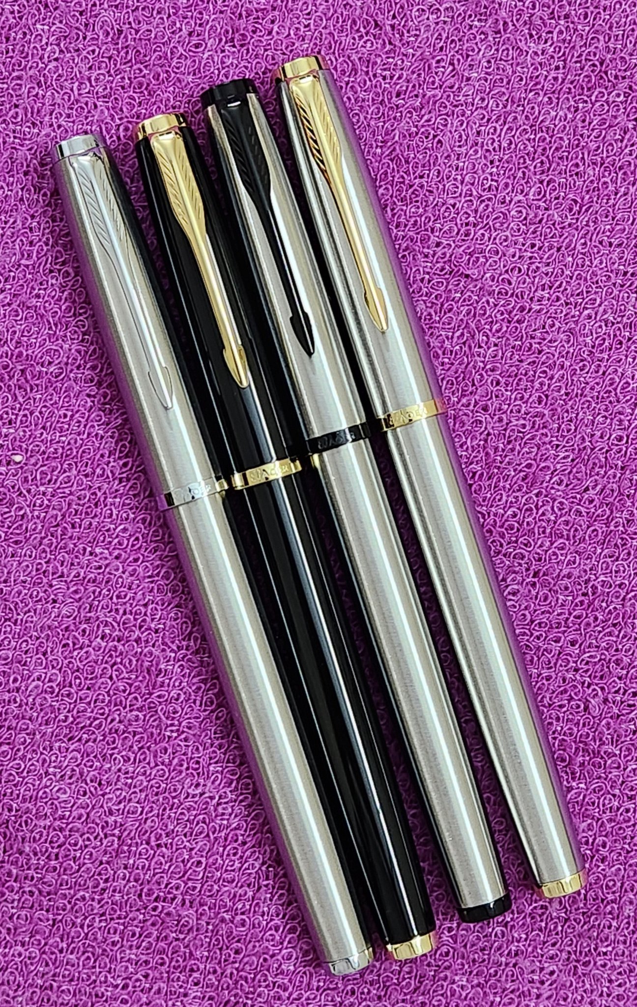 Baoer Fountain Pen✒️ Medium nib , With converter , Rs.400/- each