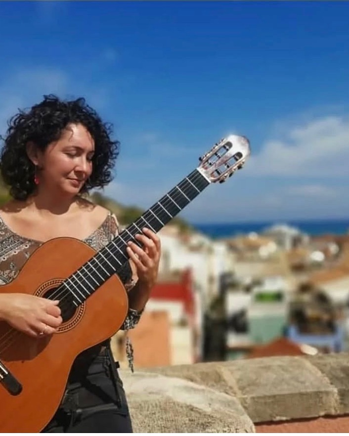Sunday Coffee Concert: Eleanor Kelly, classical guitar & Mike Hughes vibes